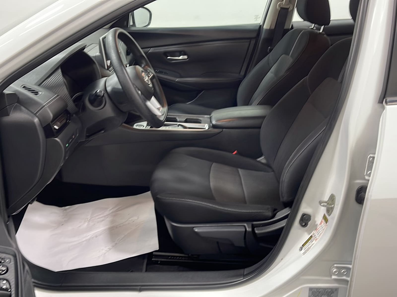 Used 2024 Nissan Sentra SV with VIN 3N1AB8CV5RY371388 for sale in Seymour, IN