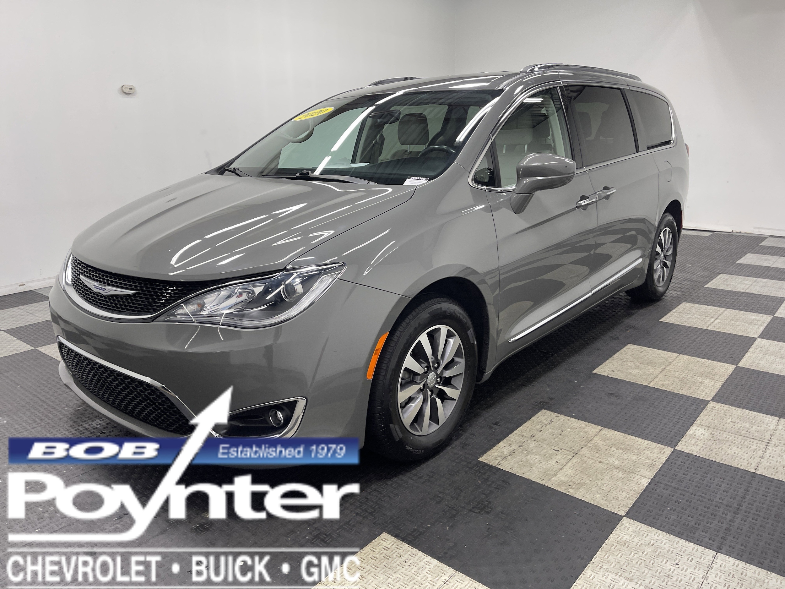 2020 Chrysler Pacifica Touring L Plus's photo
