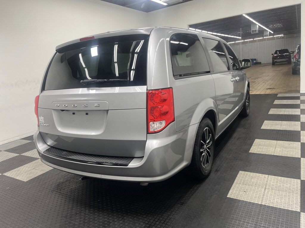 Used 2019 Dodge Grand Caravan SE Plus
