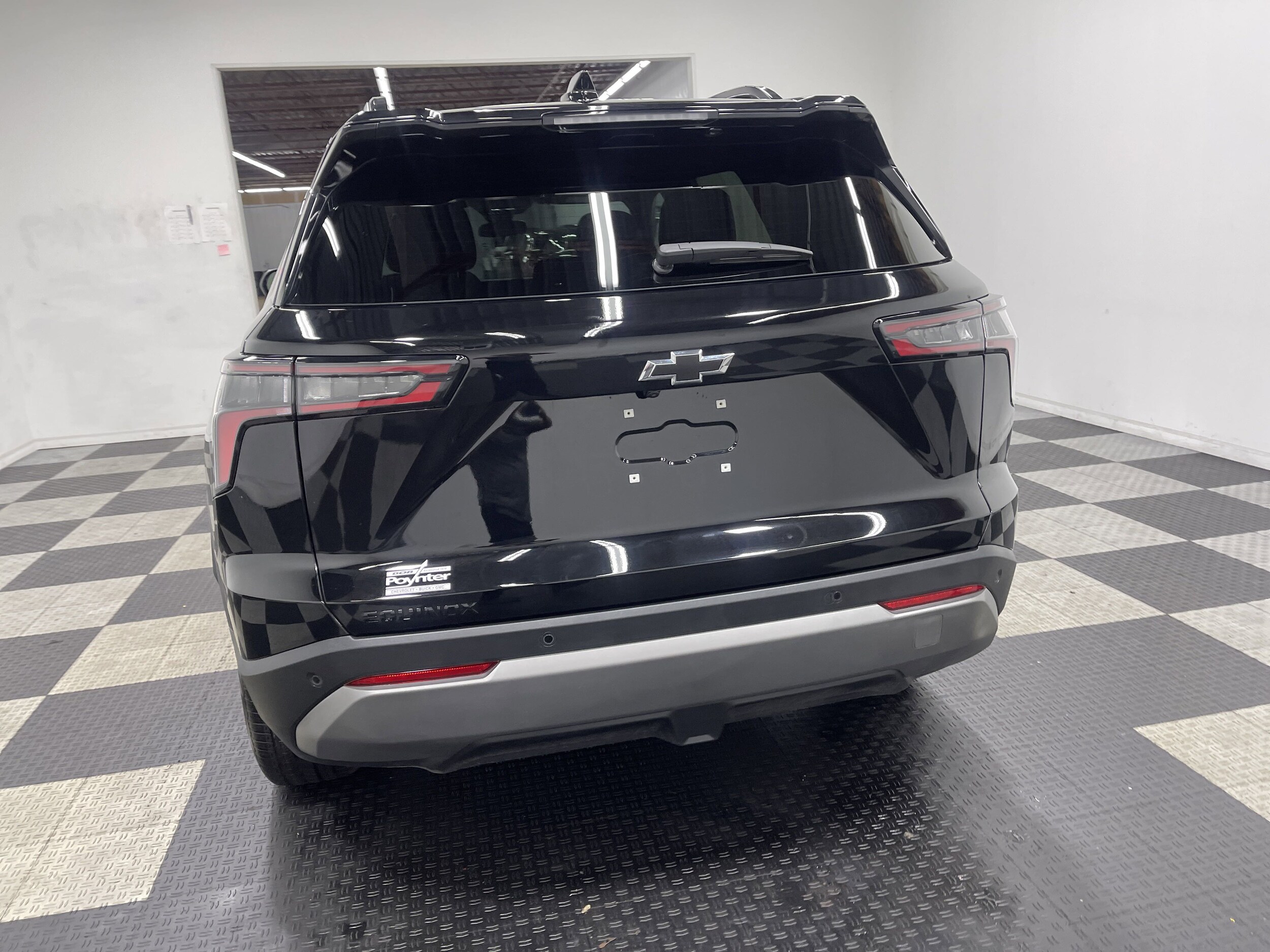 2026 Chevrolet Equinox LT photo 2
