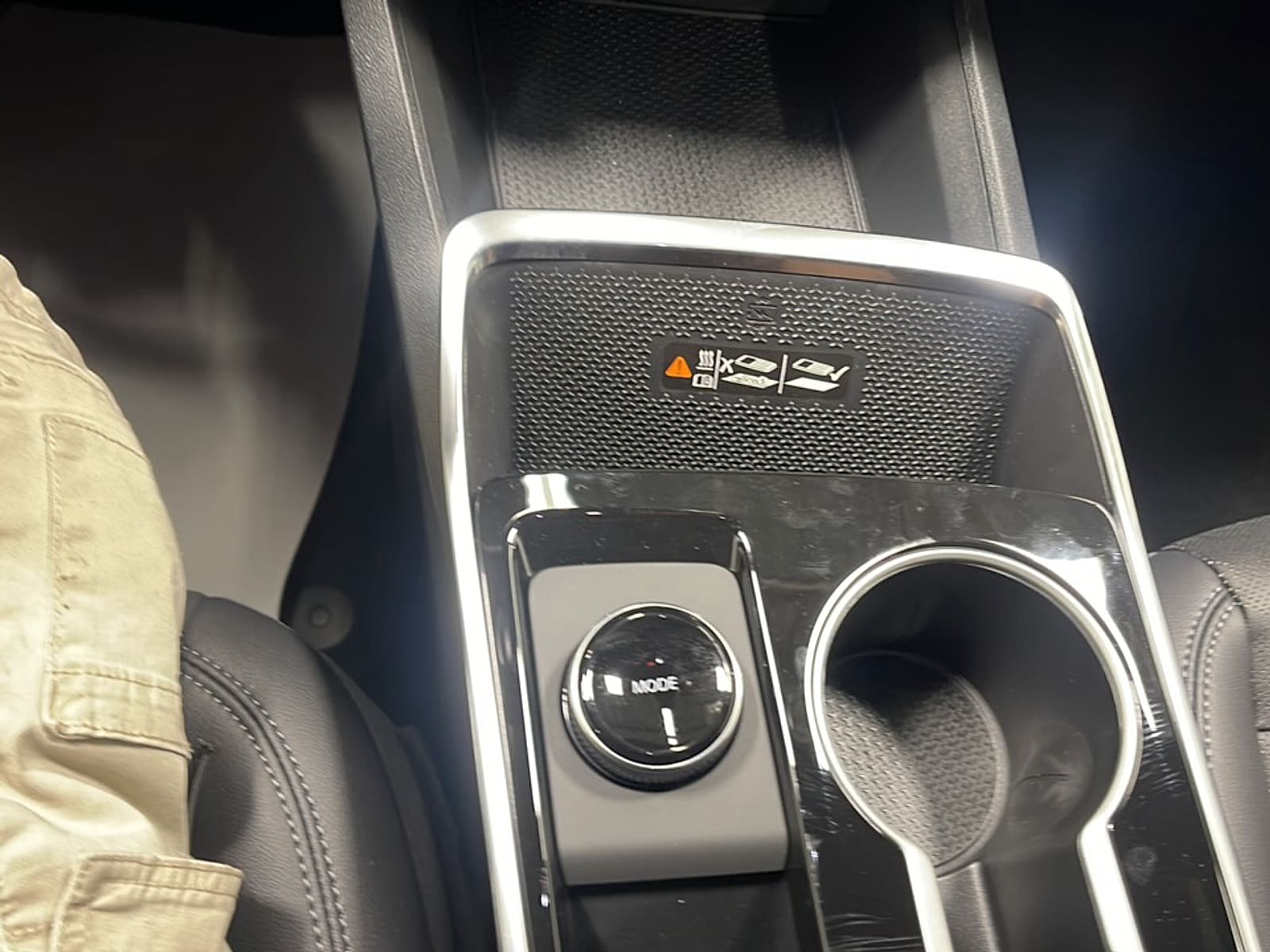 2027 Chevrolet Equinox LT - Photo 12