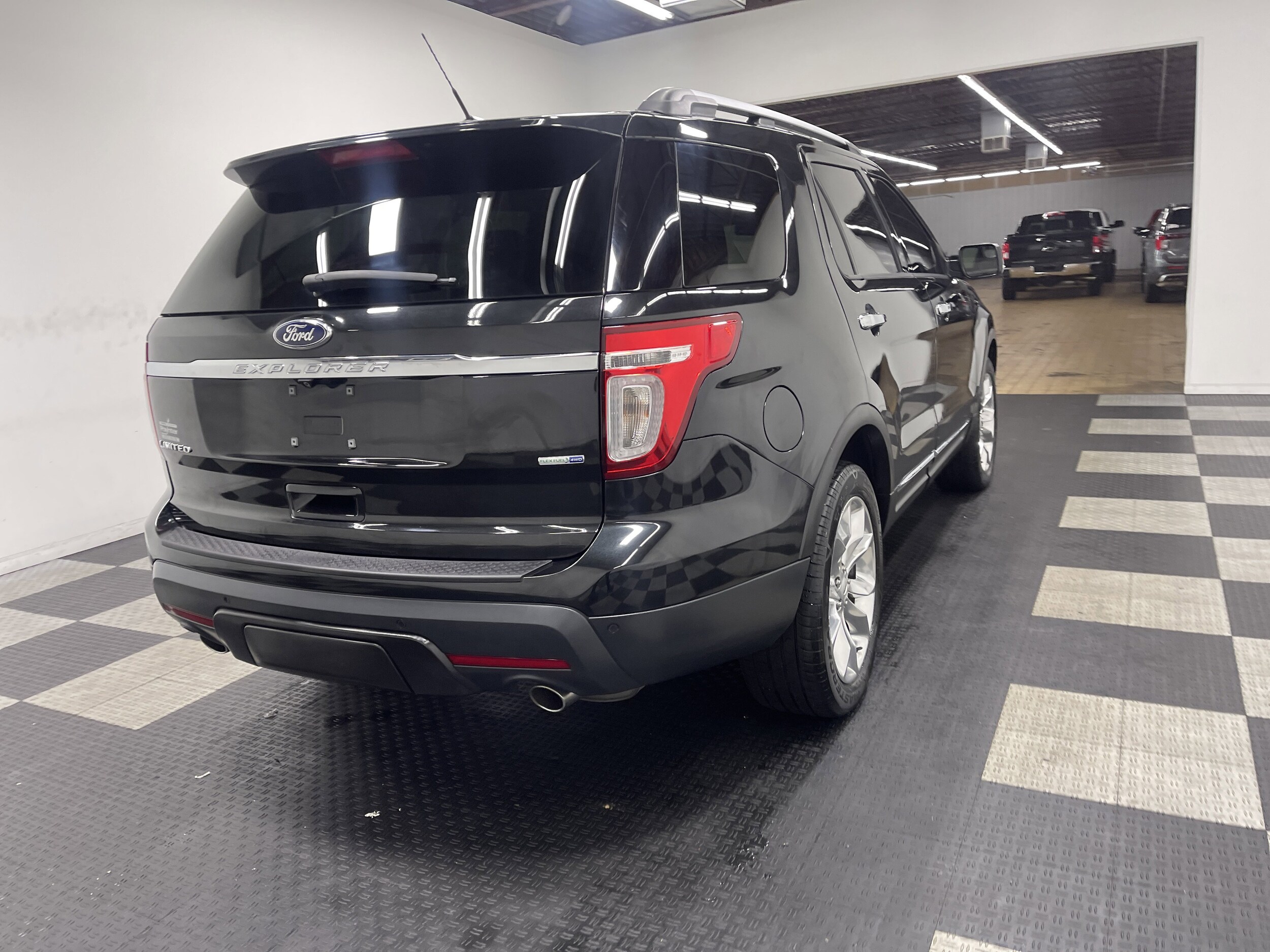 2015 Ford Explorer Limited photo 4