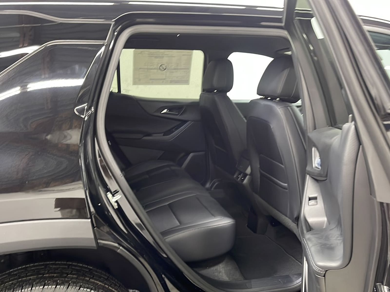 2027 Chevrolet Equinox LT - Photo 20