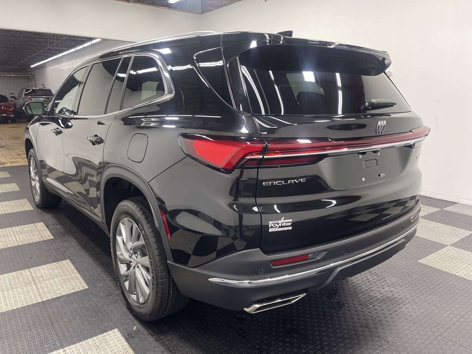 2025 Buick Enclave Preferred photo 2