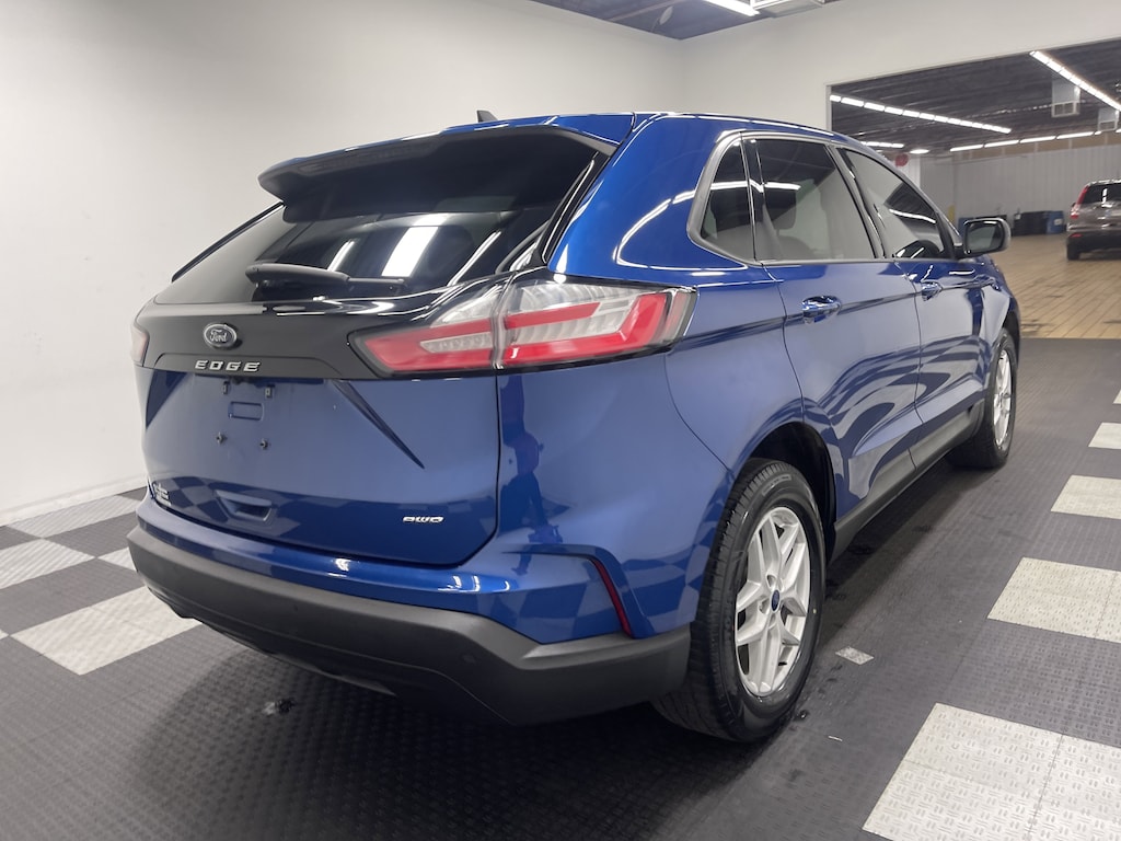 Used 2022 Ford Edge SE SUV
