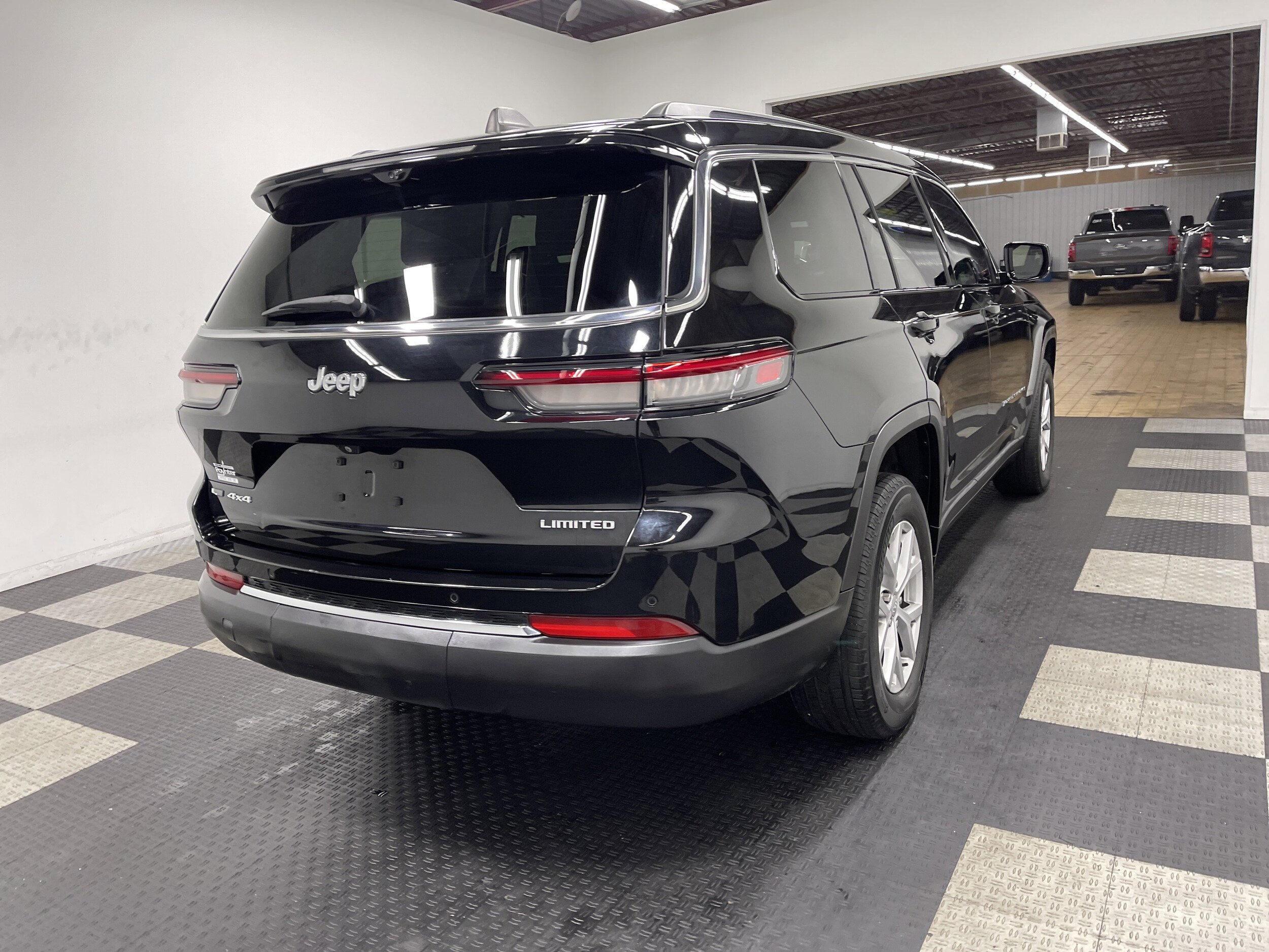 2022 Jeep Grand Cherokee Limited photo 4