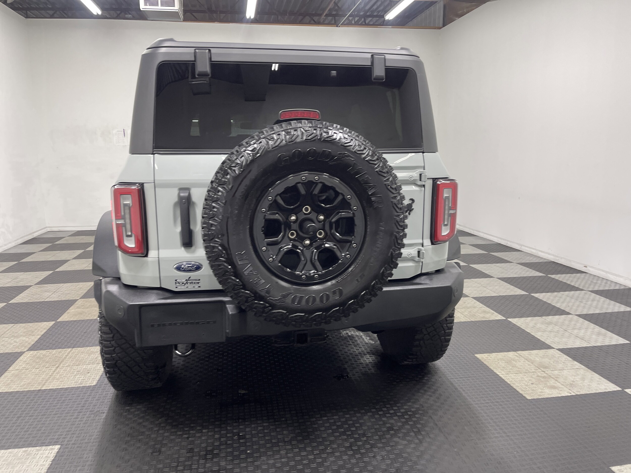 2022 Ford Bronco Base photo 3