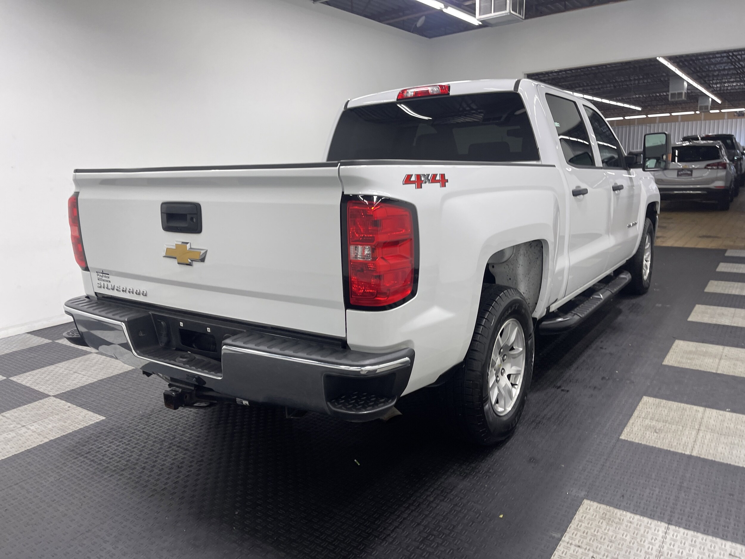 2018 Chevrolet Silverado 1500 LS photo 3