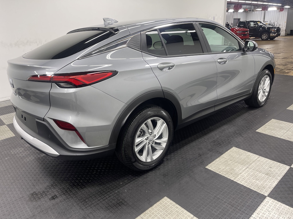 New 2025 Buick Envista Preferred SUV