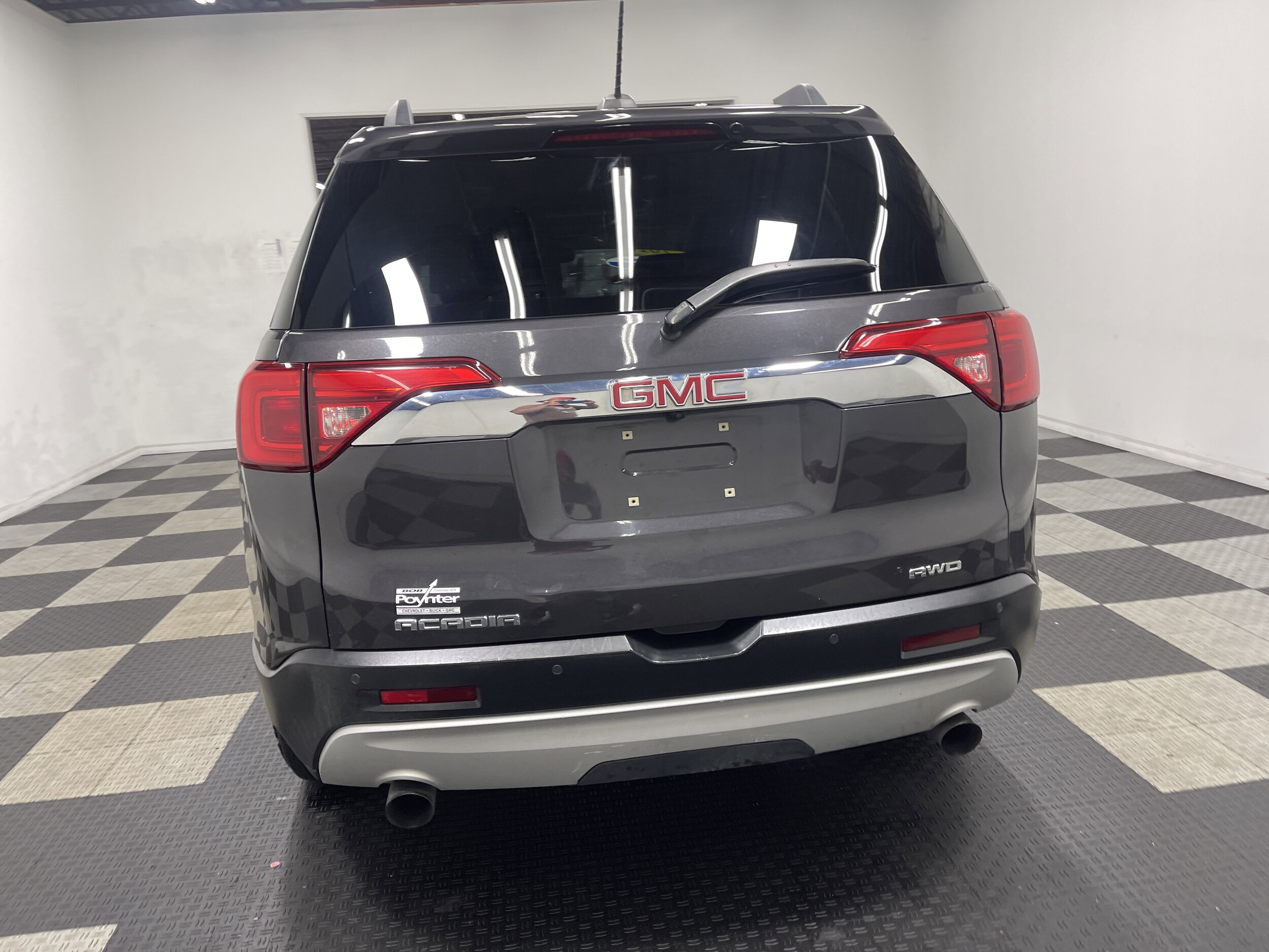 2017 Gmc Acadia SLT photo 3