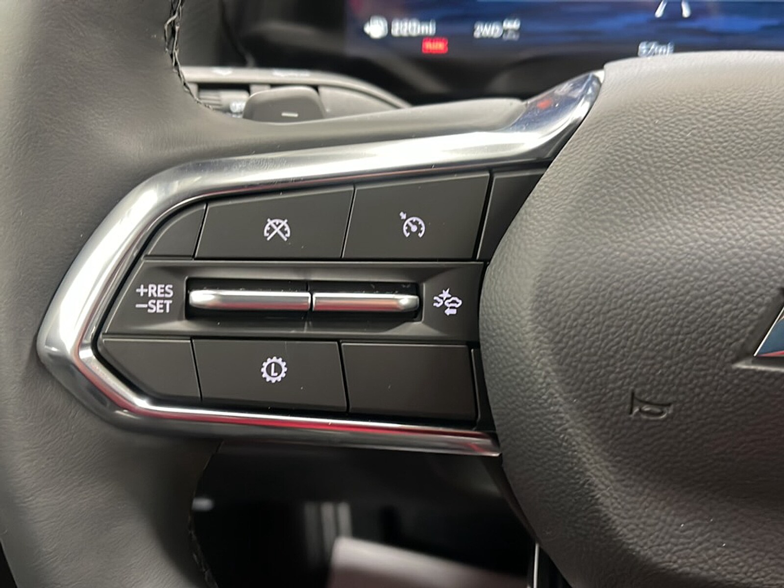 2027 Chevrolet Equinox LT - Photo 6