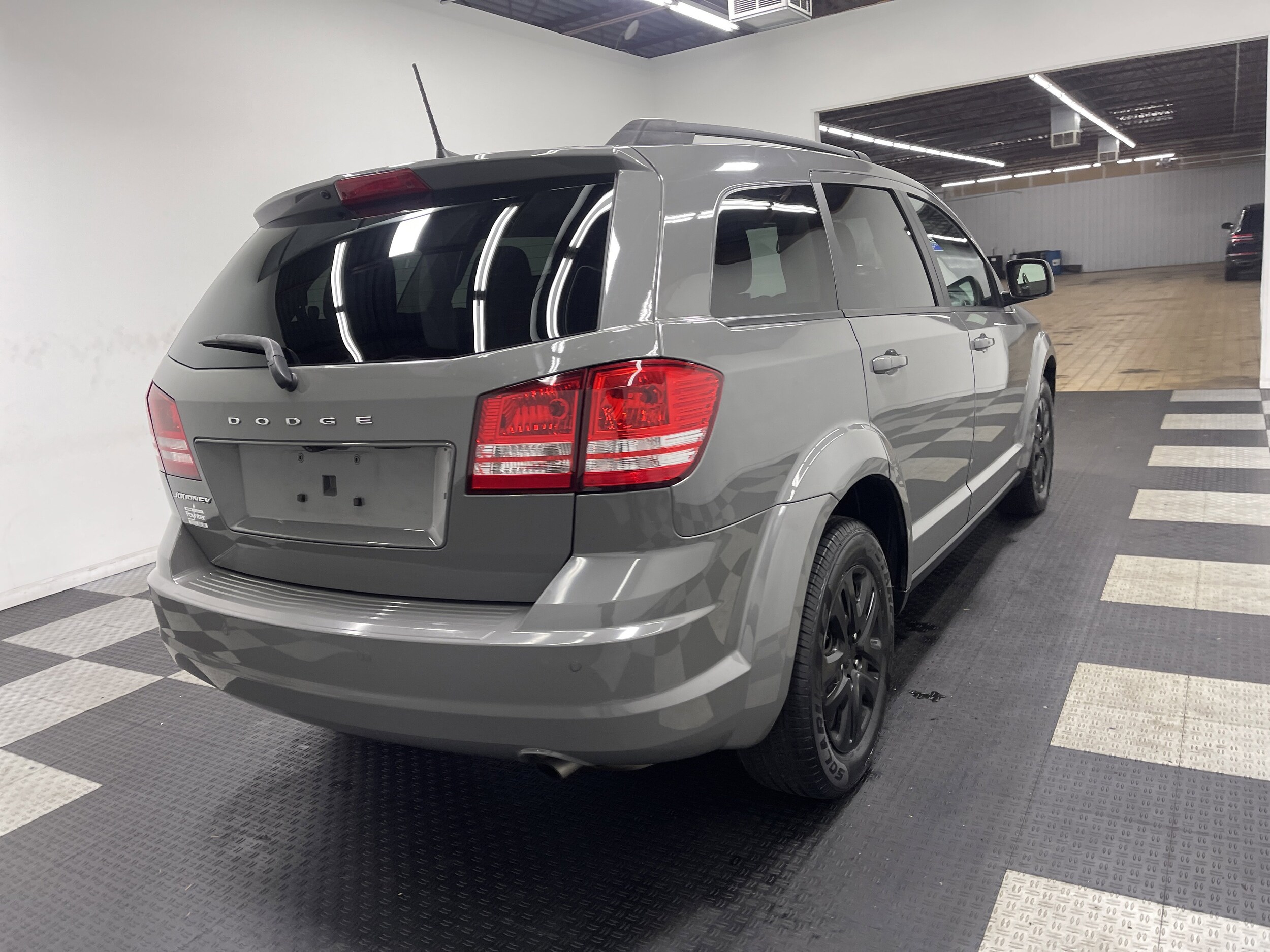 2020 Dodge Journey SE Value photo 3