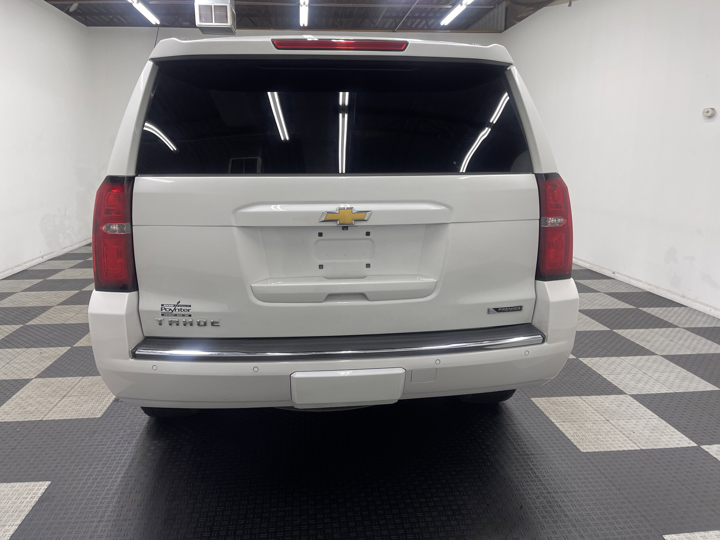 2017 Chevrolet Tahoe Premier photo 3