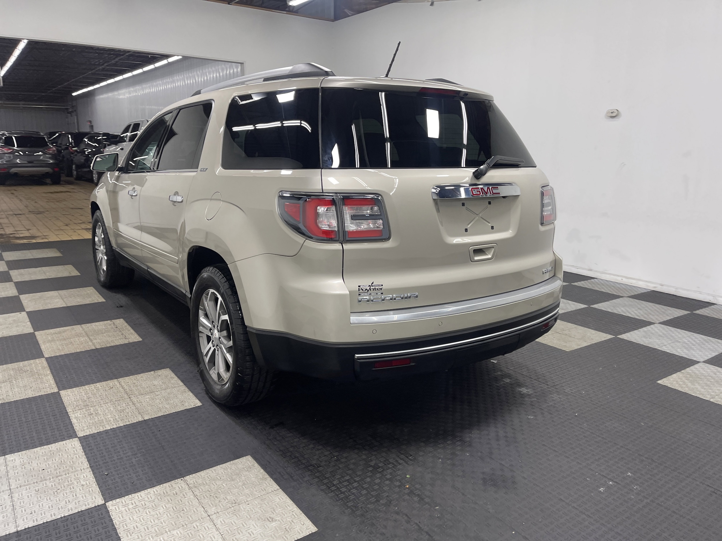 Used 2015 GMC Acadia SLT1 with VIN 1GKKVRKD6FJ363876 for sale in Seymour, IN