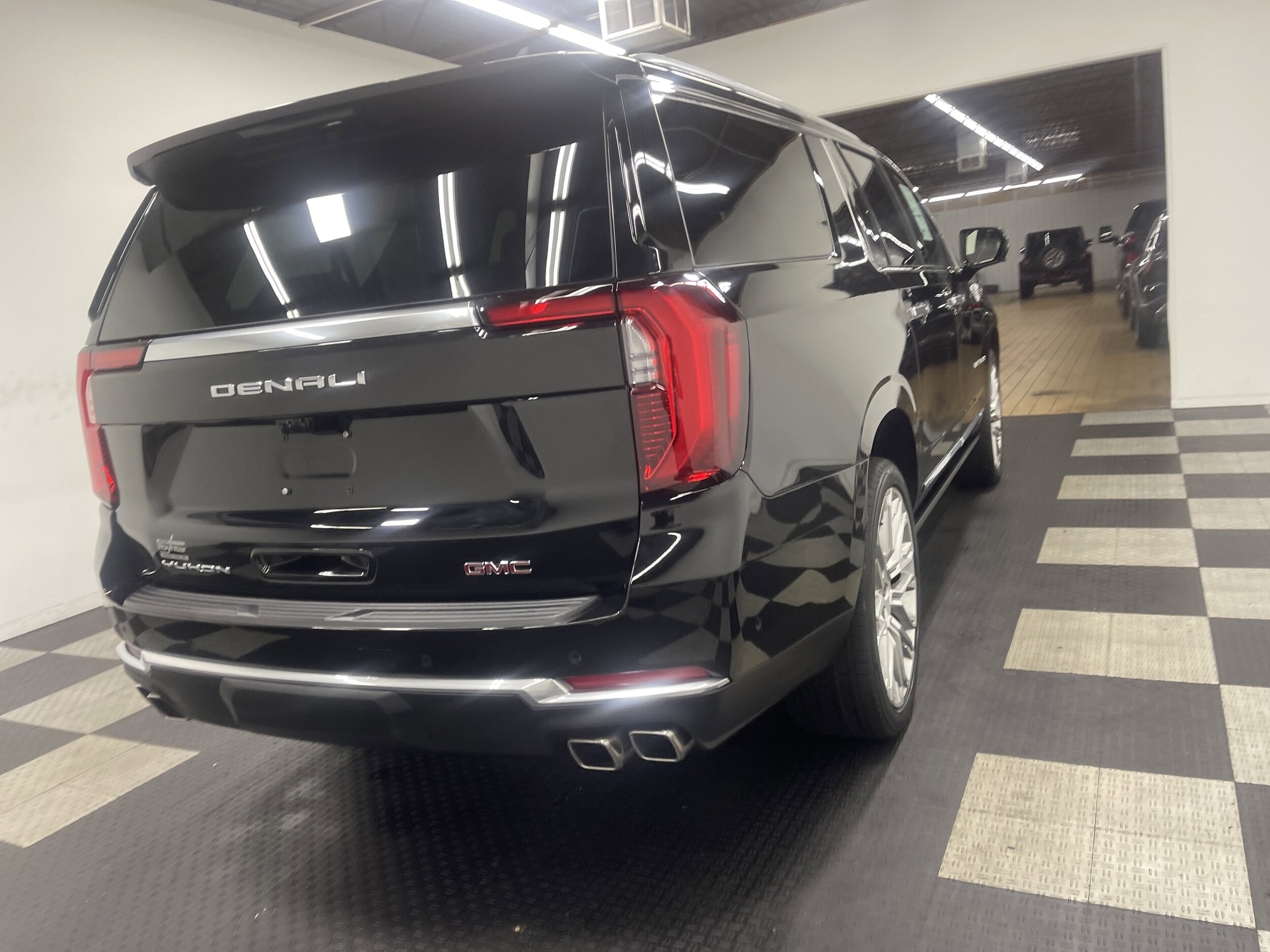 2026 Gmc Yukon XL Denali photo 4