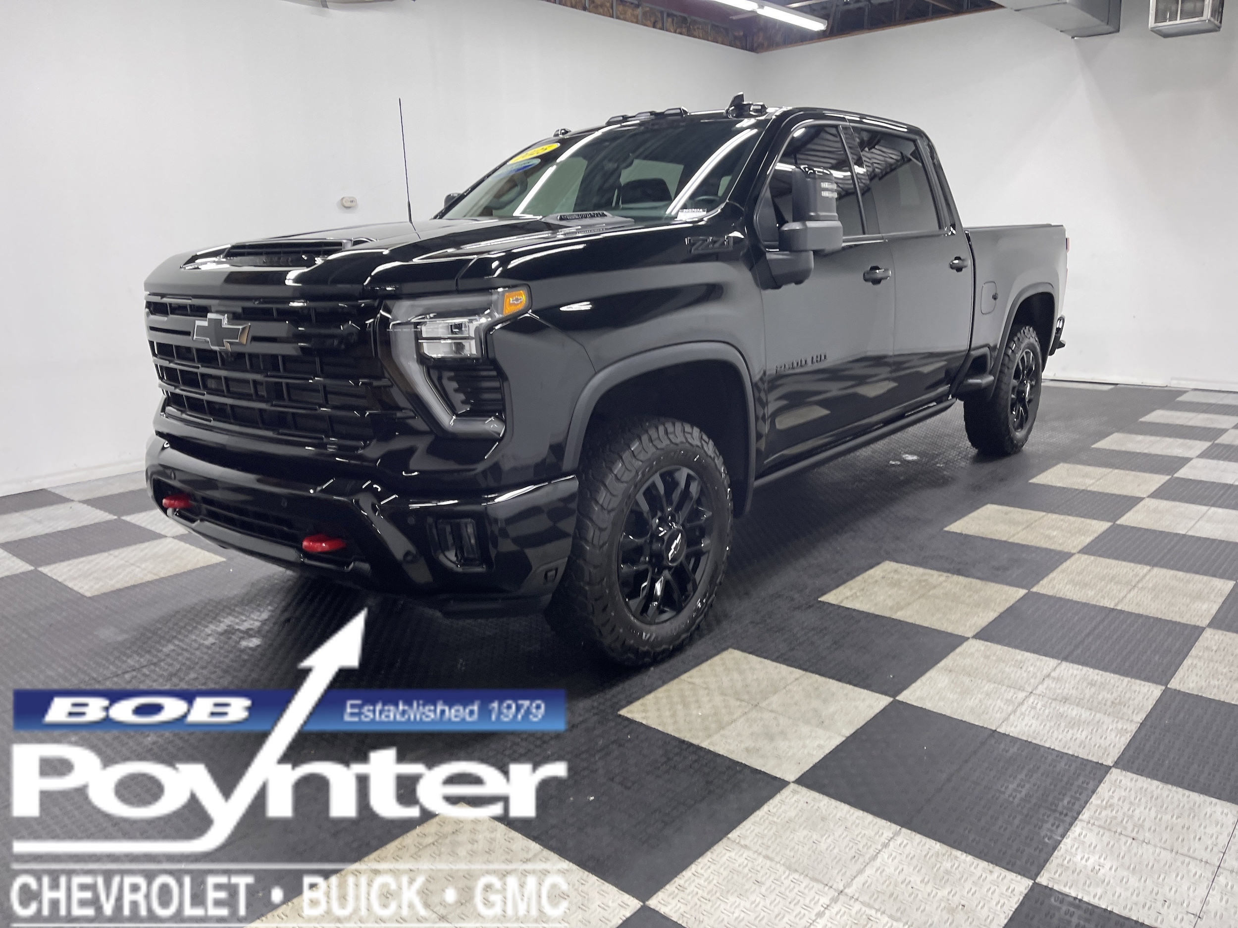 2025 Chevrolet Silverado HD LTZ 4WD Crew Cab Standard Box's photo