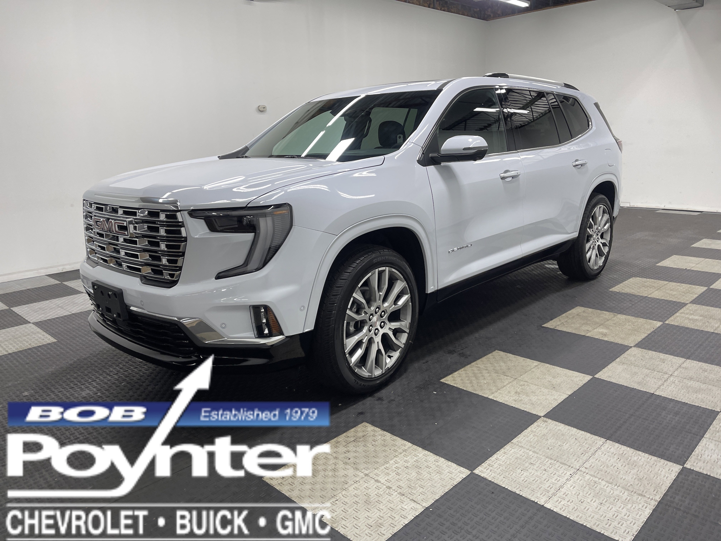 2026 GMC Acadia Denali FWD's photo