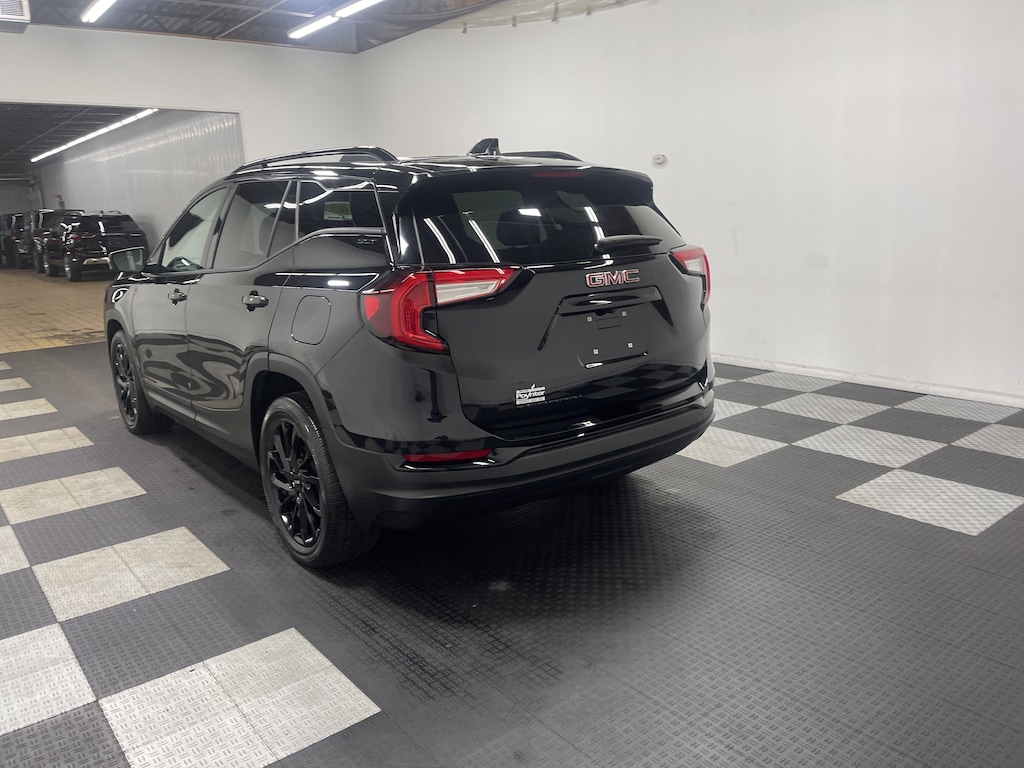 Used 2023 GMC Terrain SLT SUV