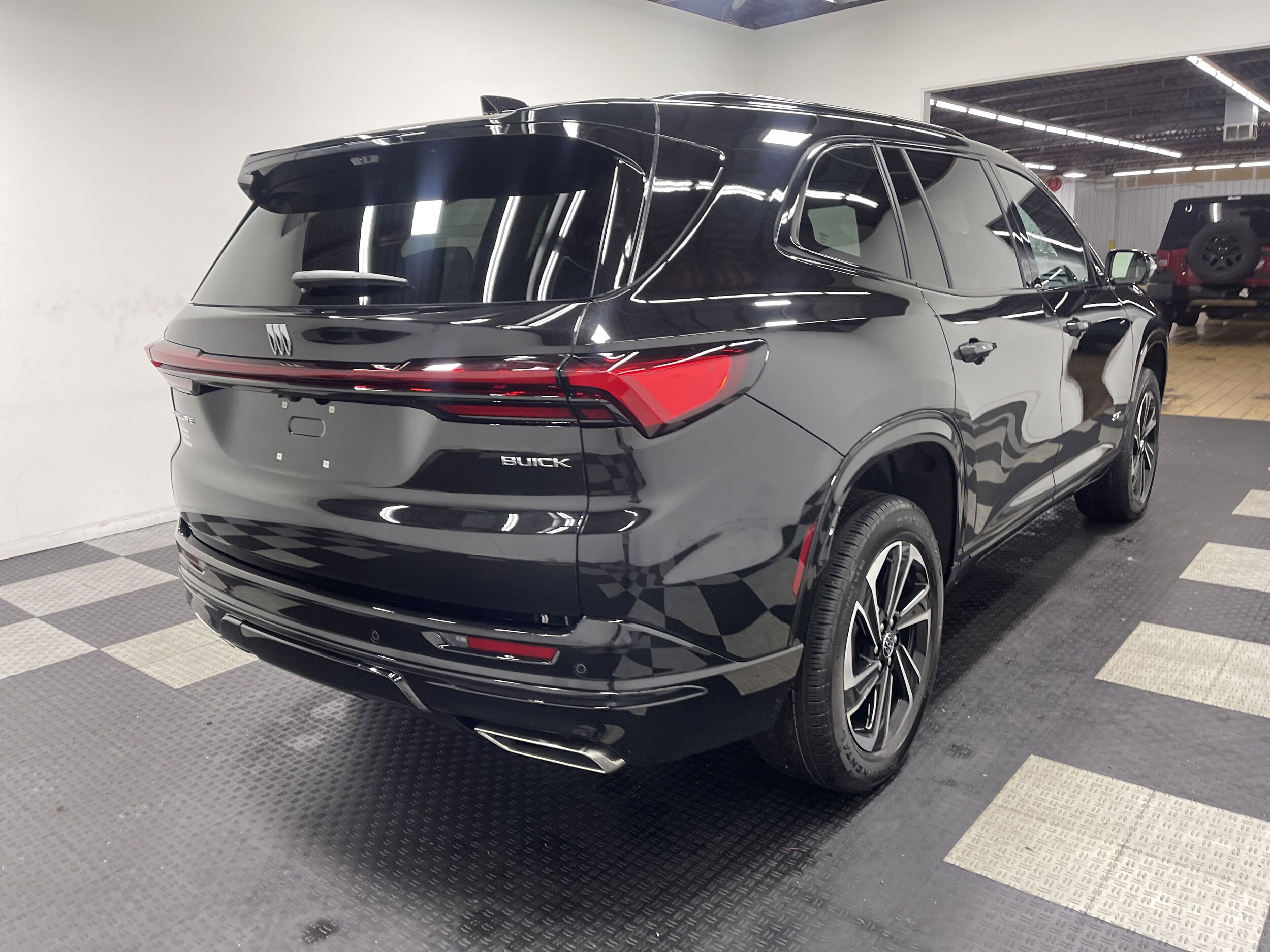 2026 Buick Enclave Sport Touring photo 4