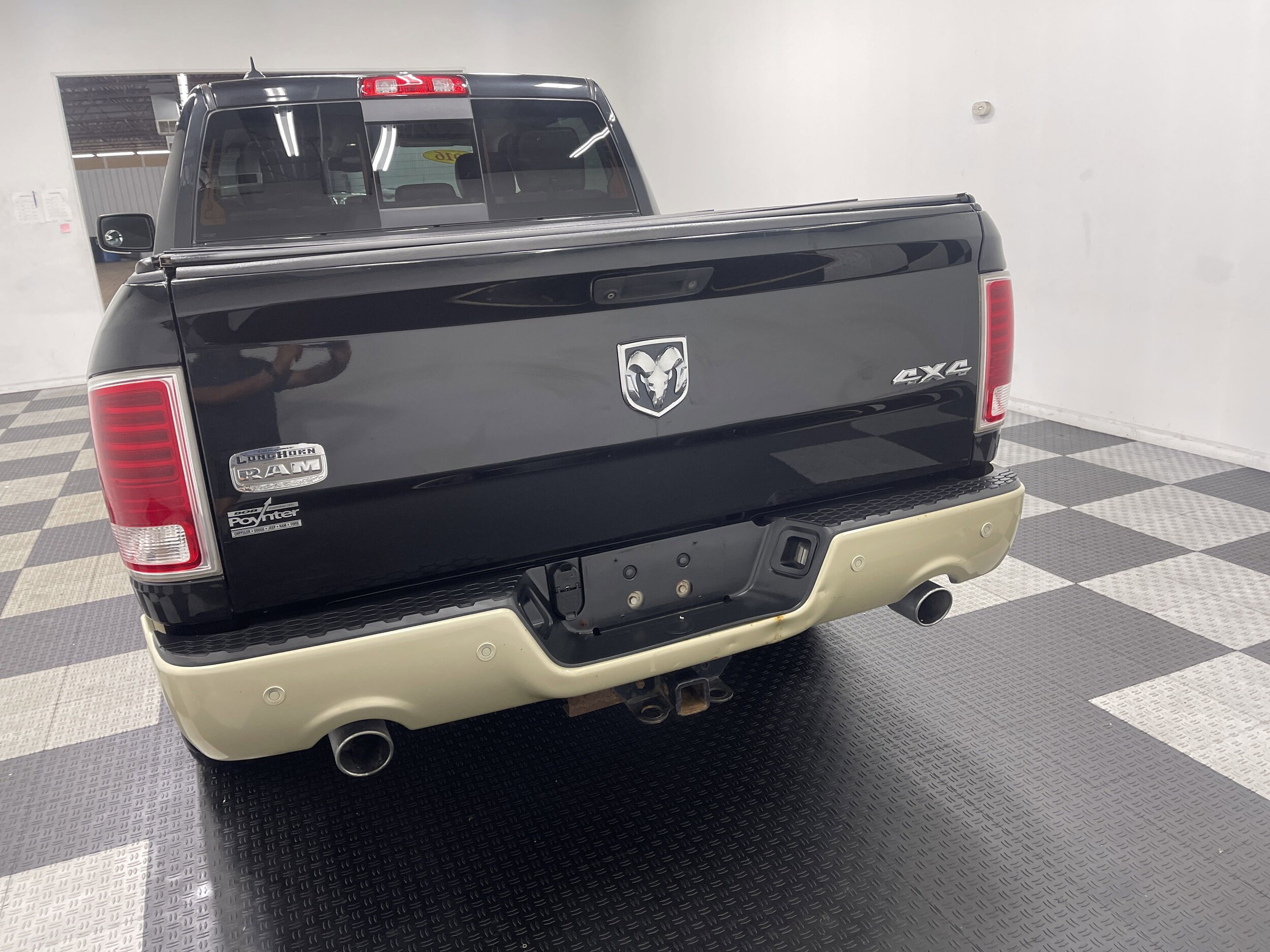 2016 Ram 1500 Longhorn photo 3