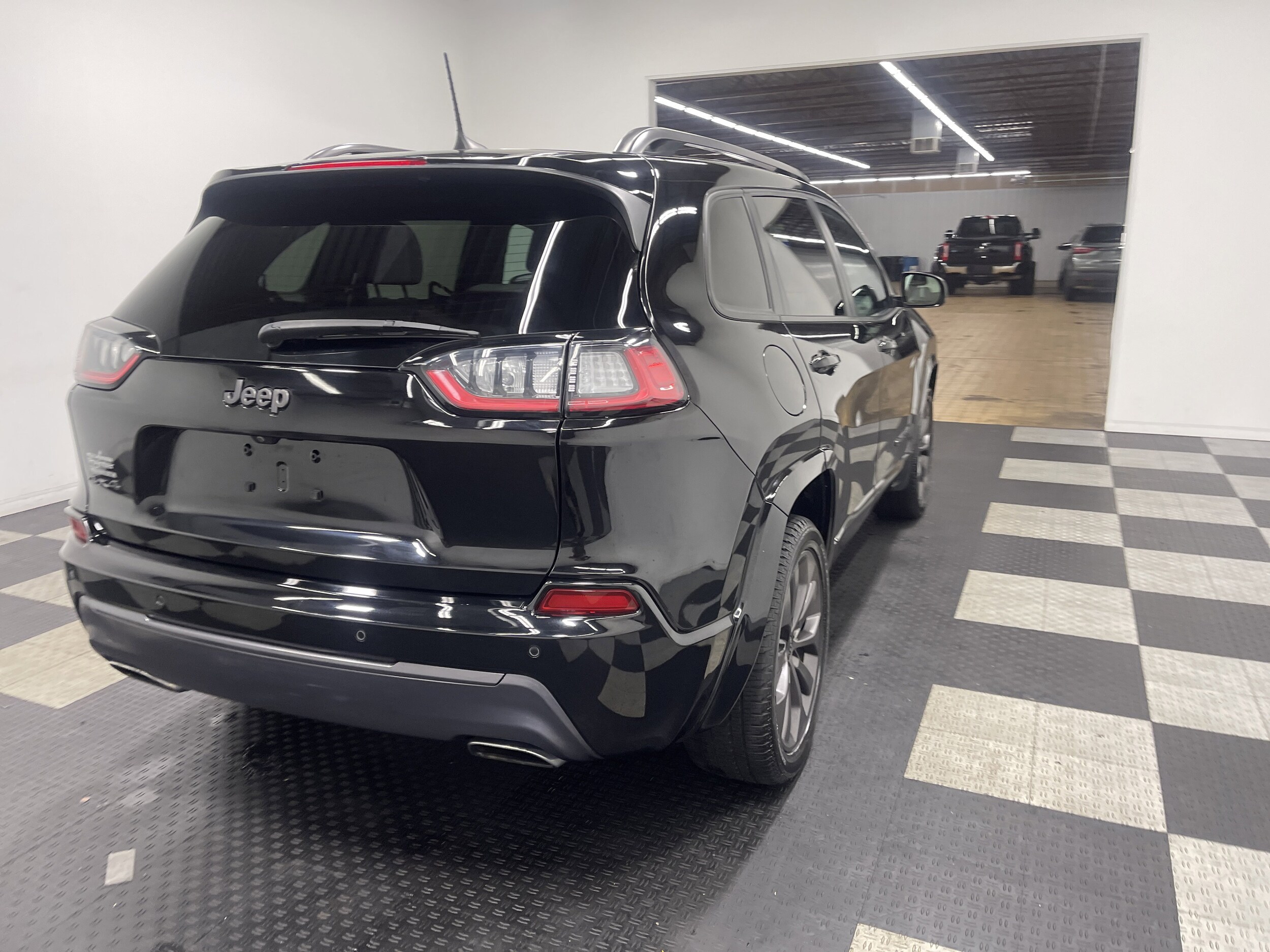 2020 Jeep Cherokee High Altitude photo 4