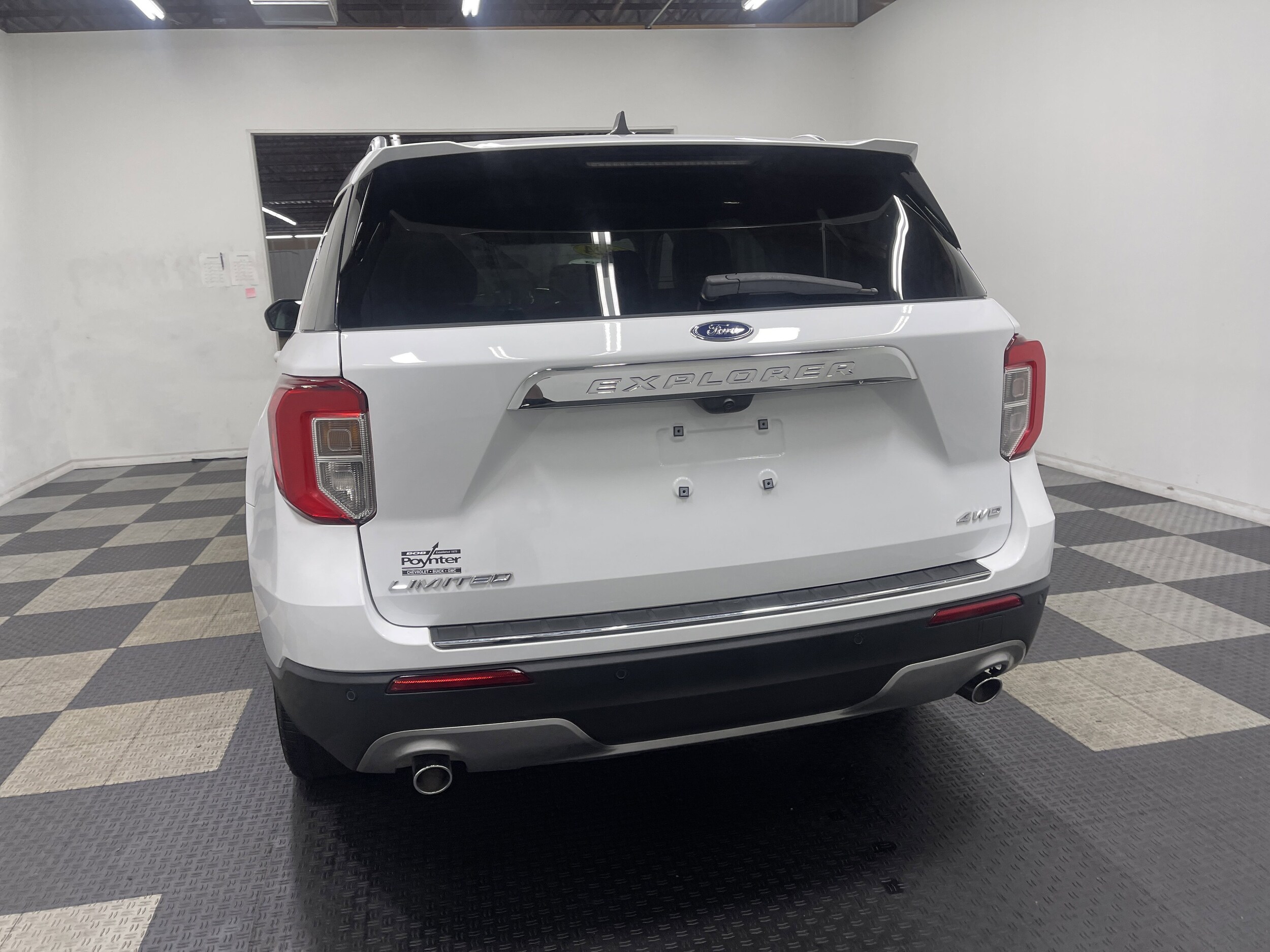 2024 Ford Explorer Limited photo 3