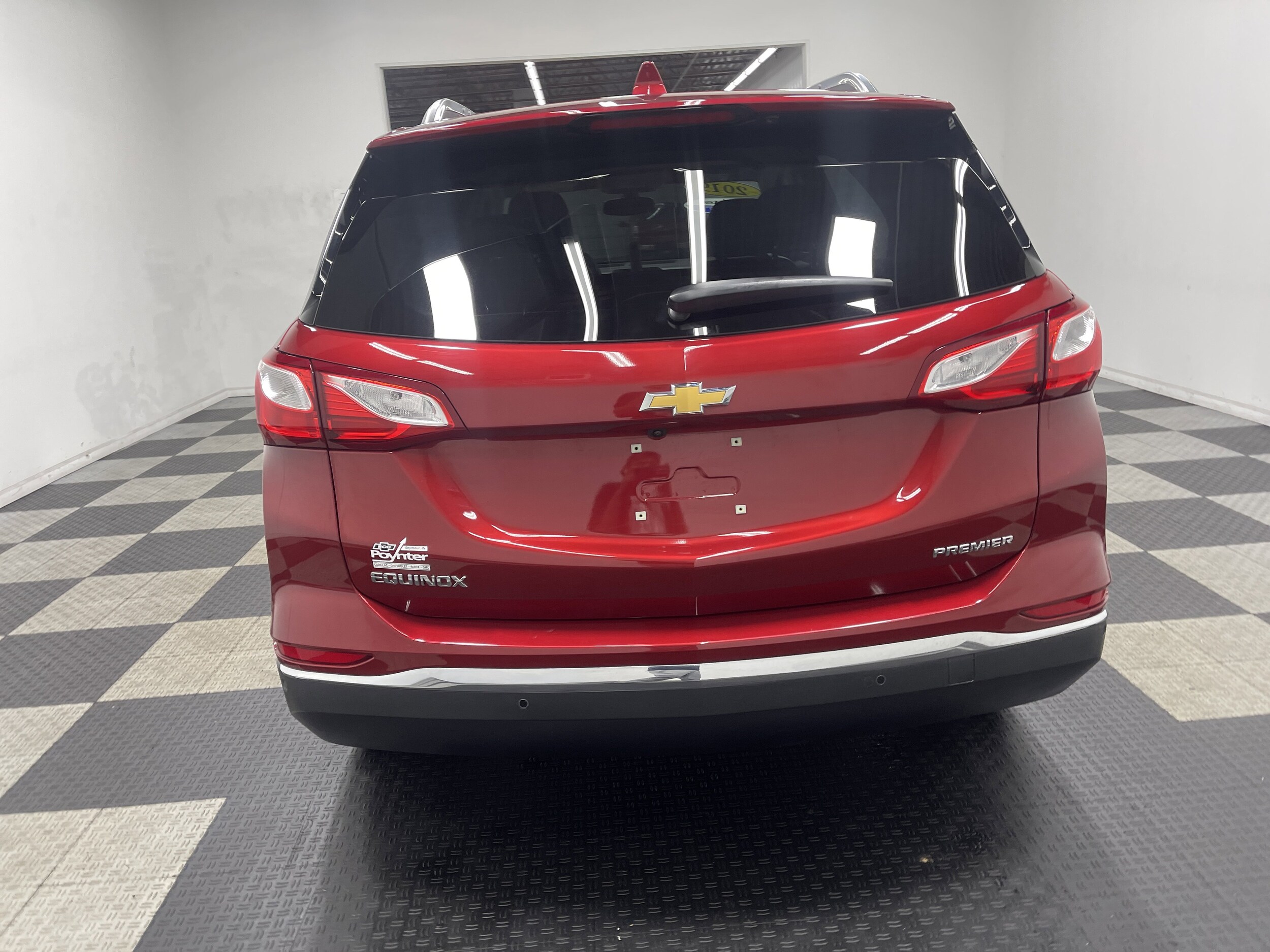 2019 Chevrolet Equinox Premier photo 2