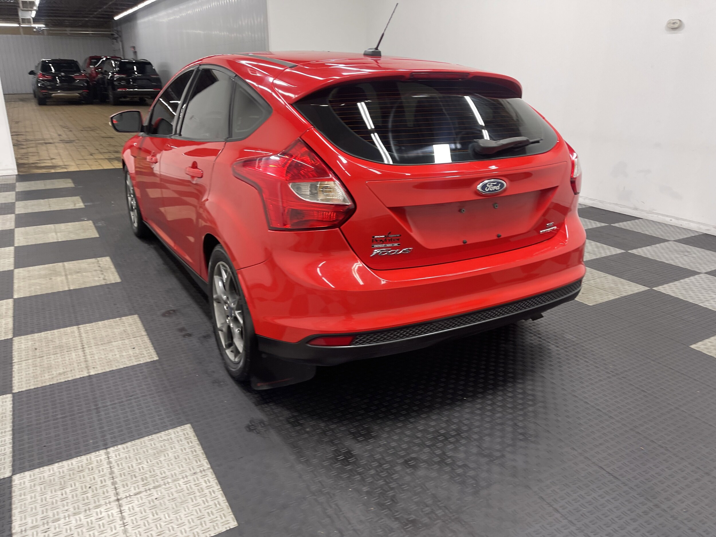 2014 Ford Focus SE photo 2