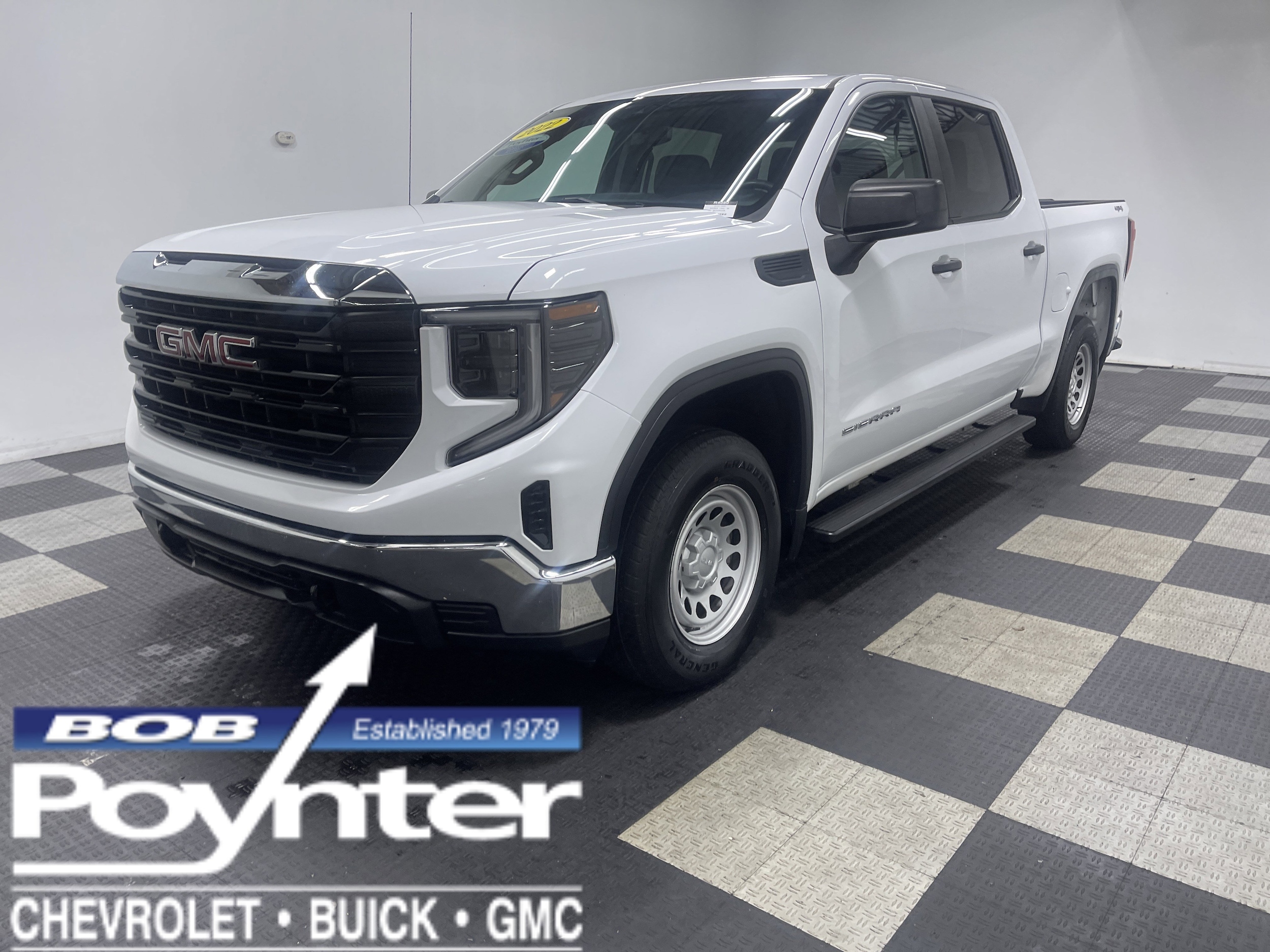 2022 GMC Sierra 1500 Pro's photo
