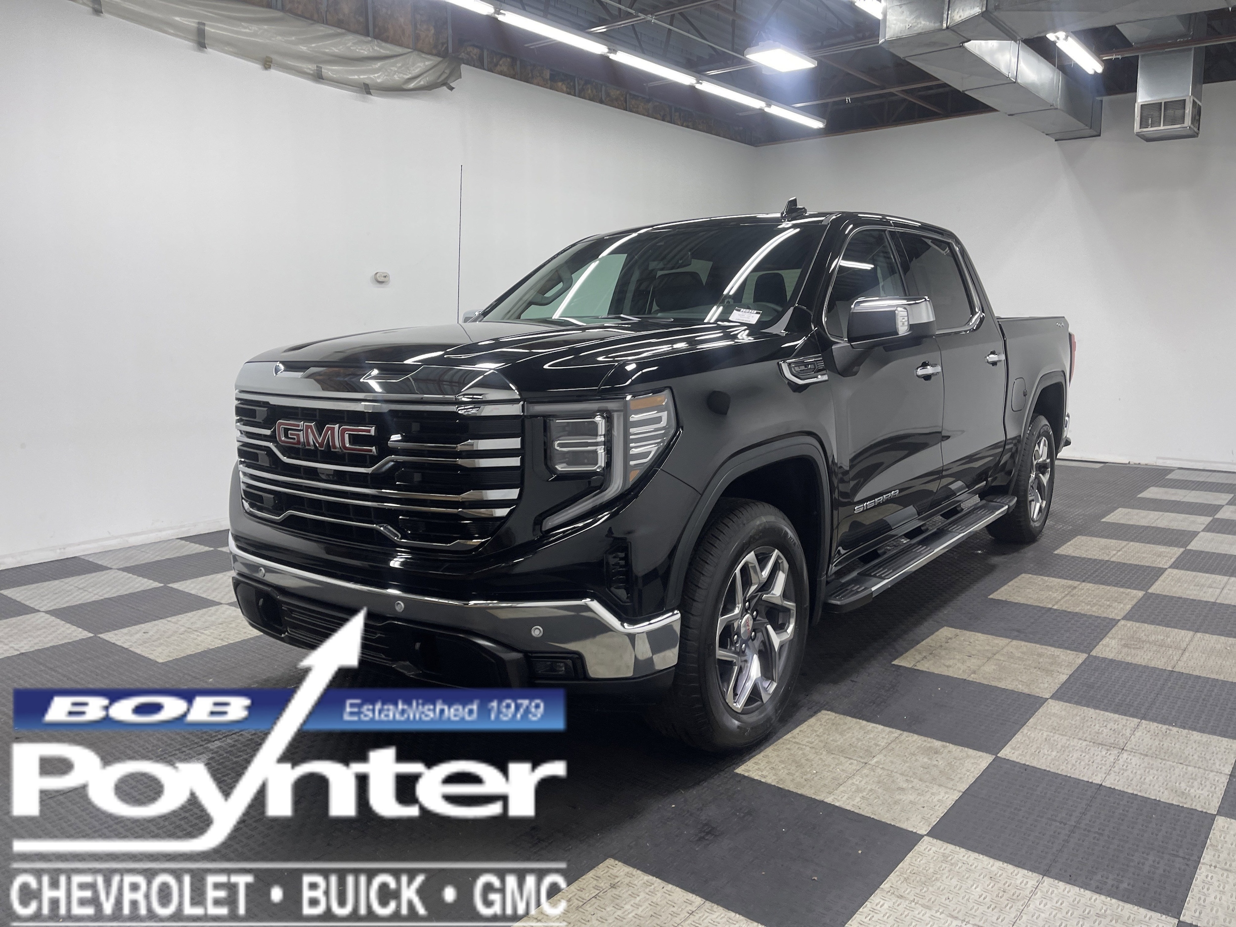 2026 GMC Sierra 1500 SLT's photo