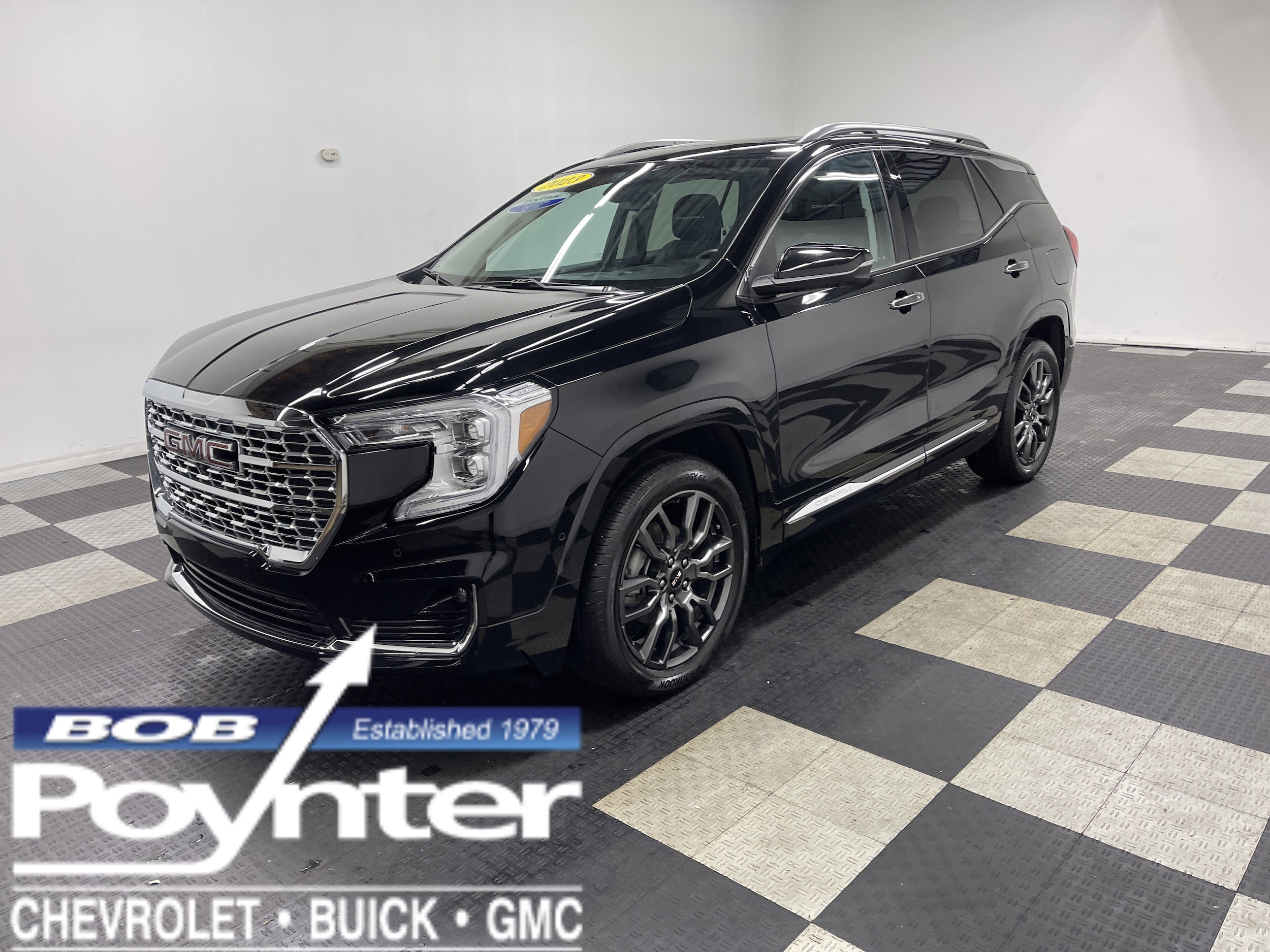 2023 GMC Terrain Denali AWD's photo