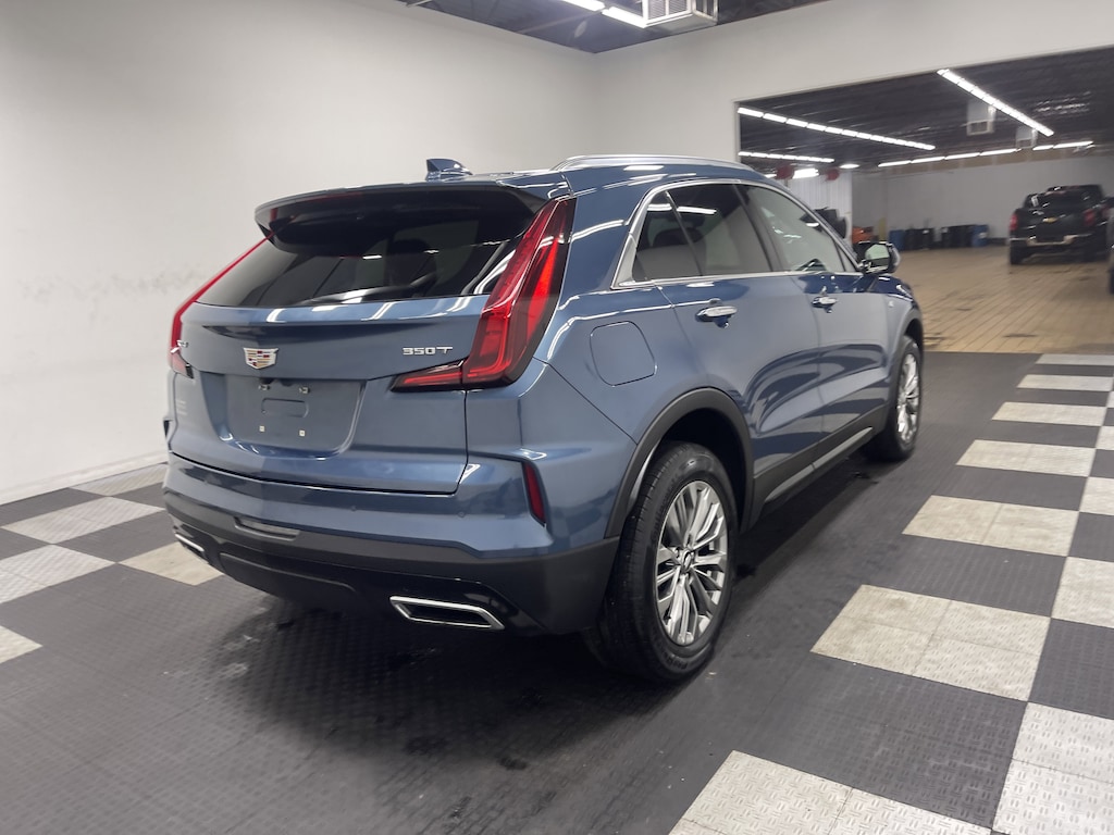 Used 2025 CADILLAC XT4 Premium Luxury SUV