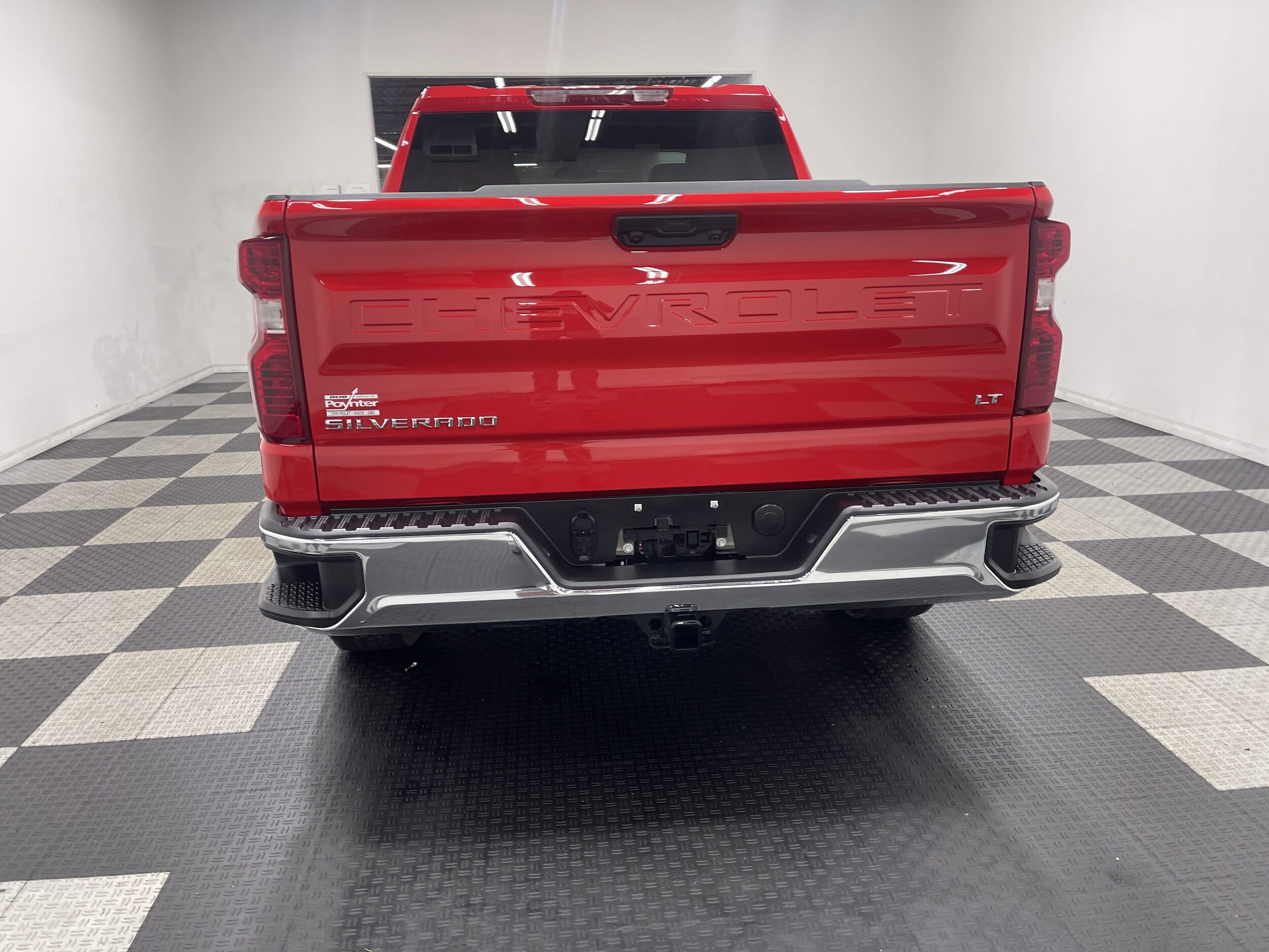 2025 Chevrolet Silverado 1500 LT photo 3