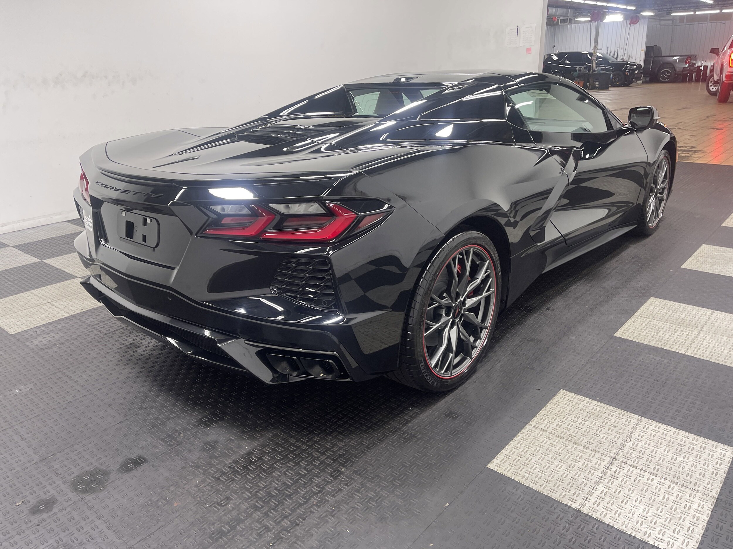 2025 Chevrolet Corvette Stingray 1LT Convertible photo 4