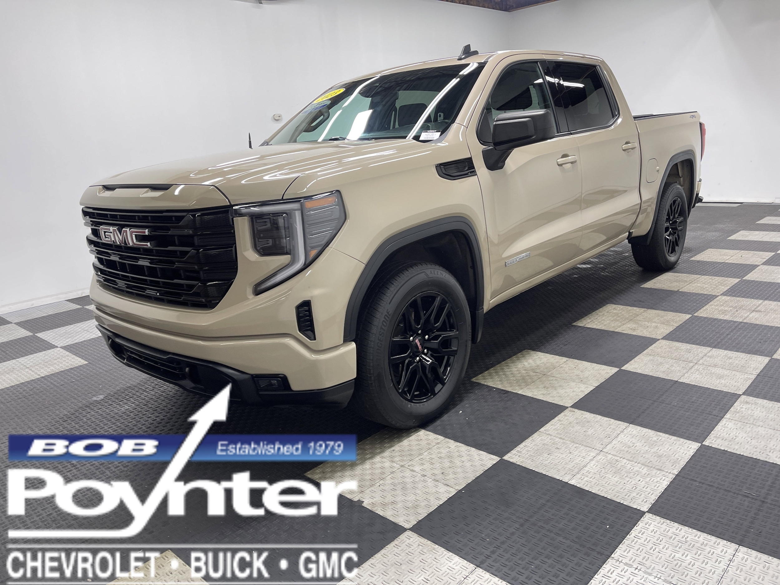 2023 GMC Sierra 4WD Crew Cab Std Box Elevation 3VL's photo