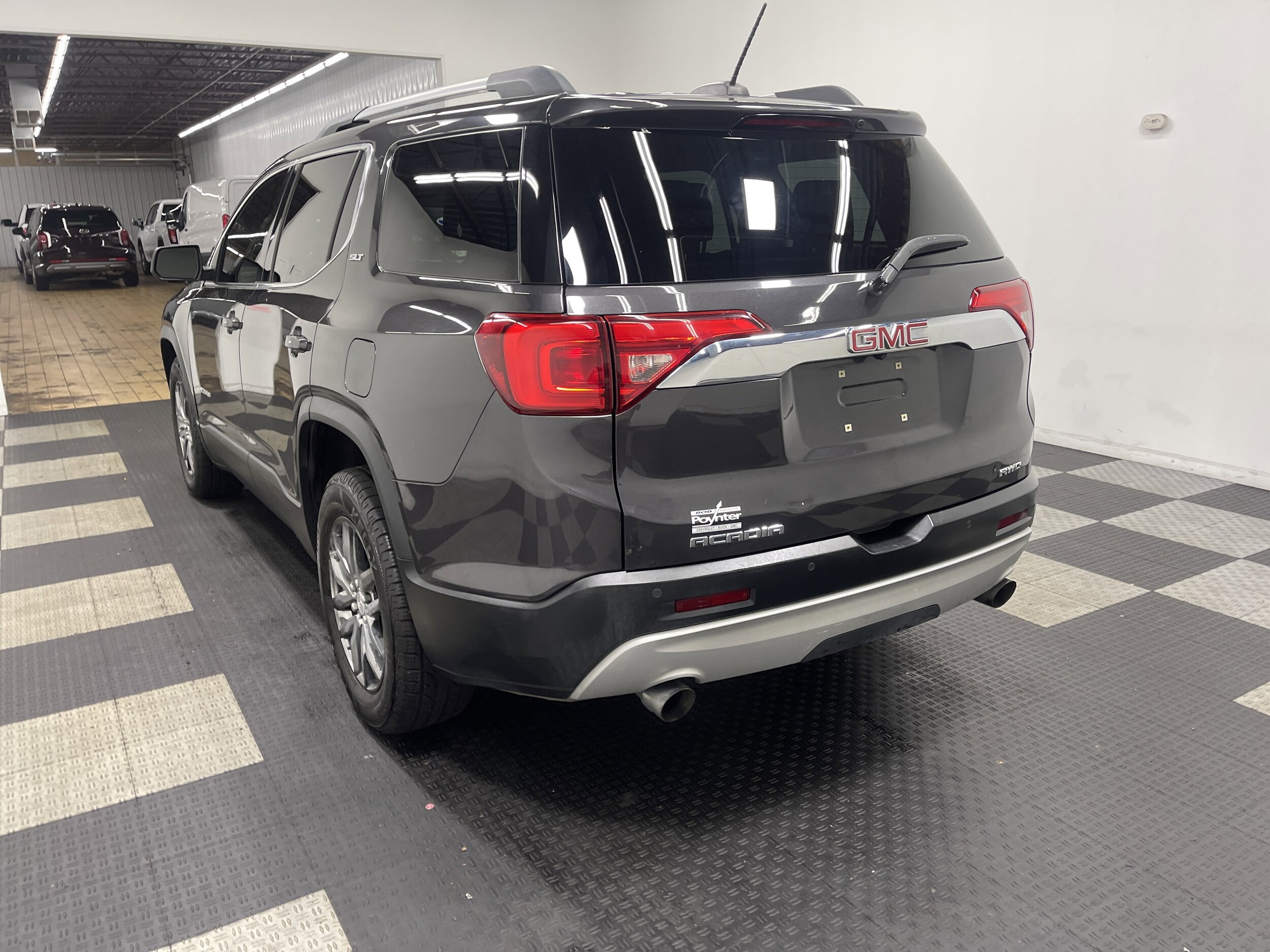 2017 Gmc Acadia SLT photo 2