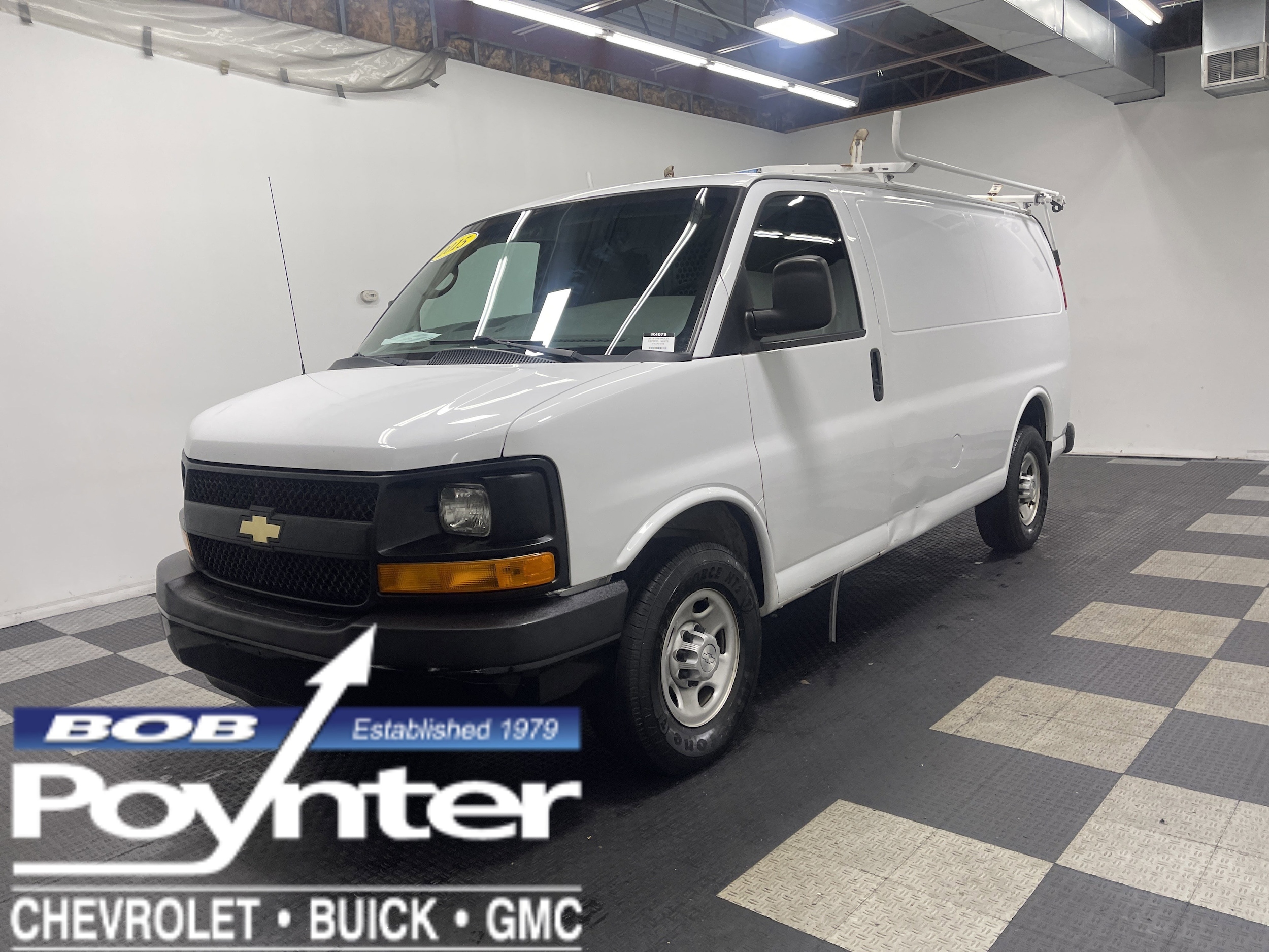 2015 Chevrolet Express Cargo Work Van's photo