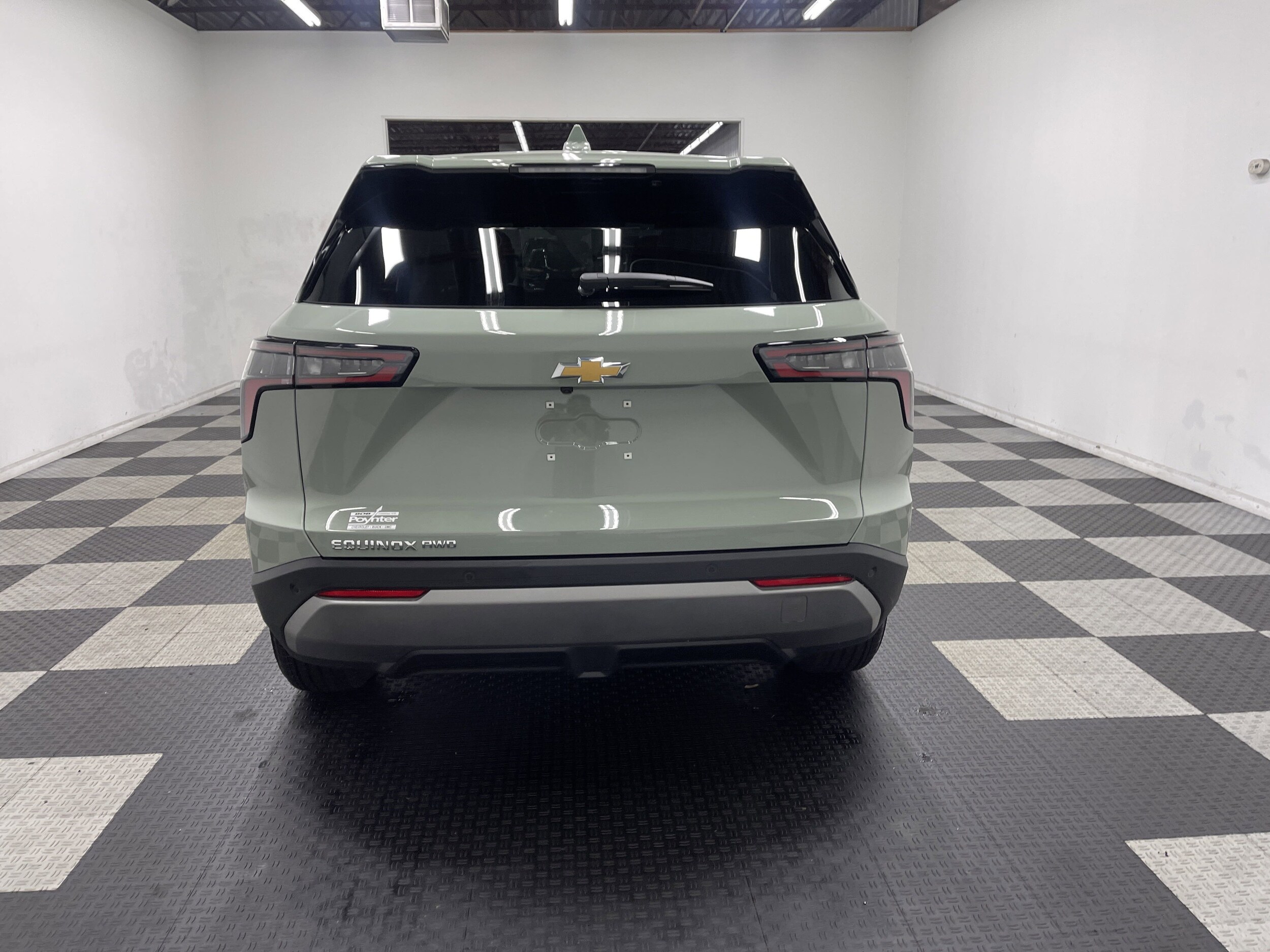 2026 Chevrolet Equinox LT photo 2