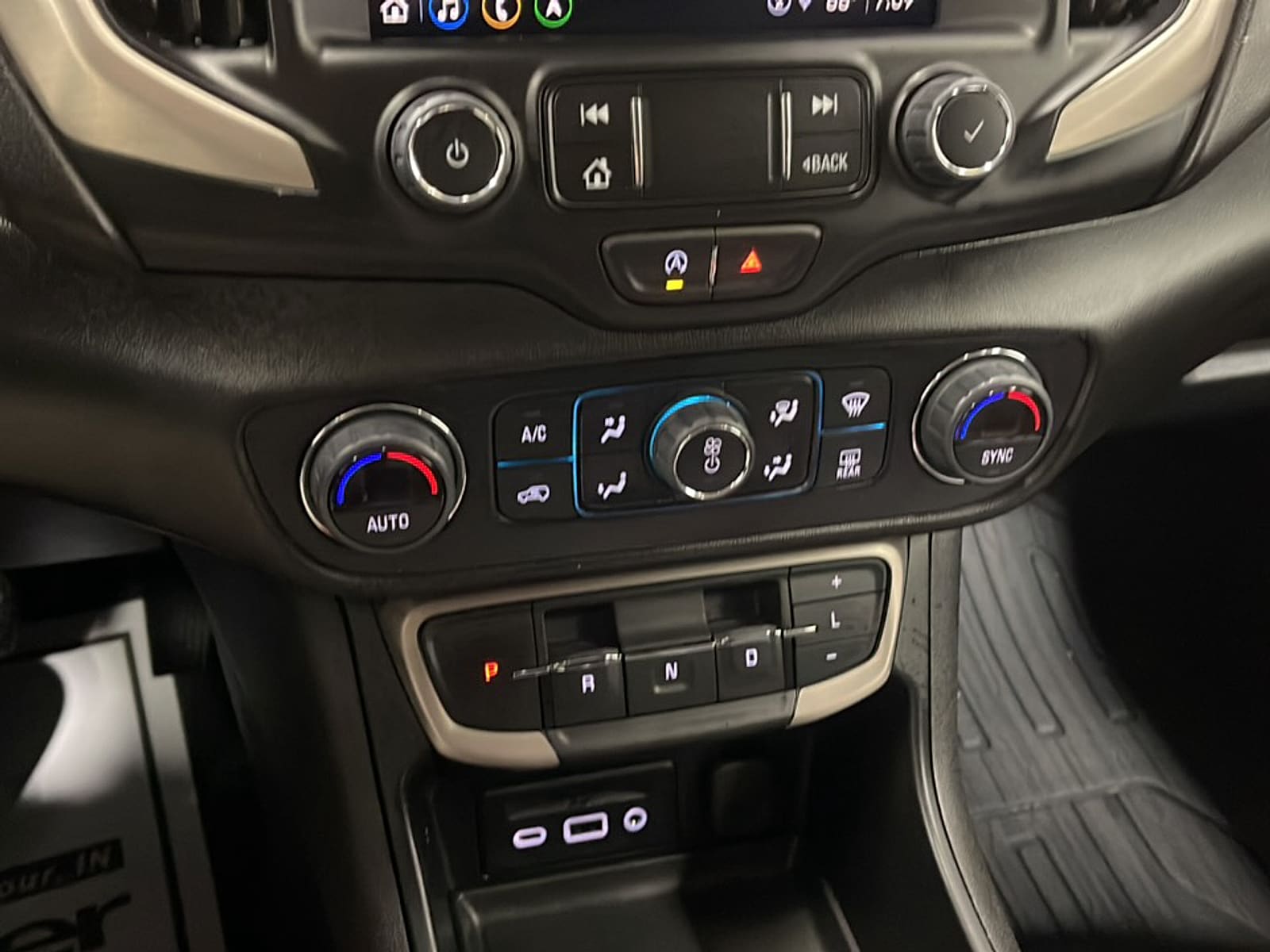 2023 GMC Terrain Denali - Photo 10