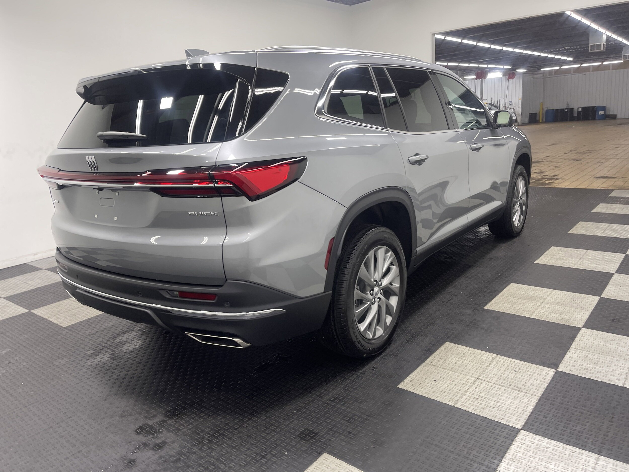 2025 Buick Enclave Preferred photo 3