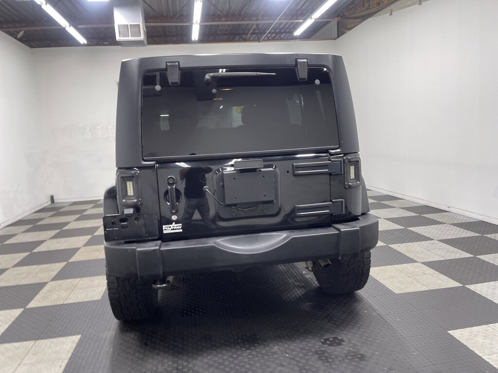 Used 2015 Jeep Wrangler Unlimited Sahara 4x4 SUV
