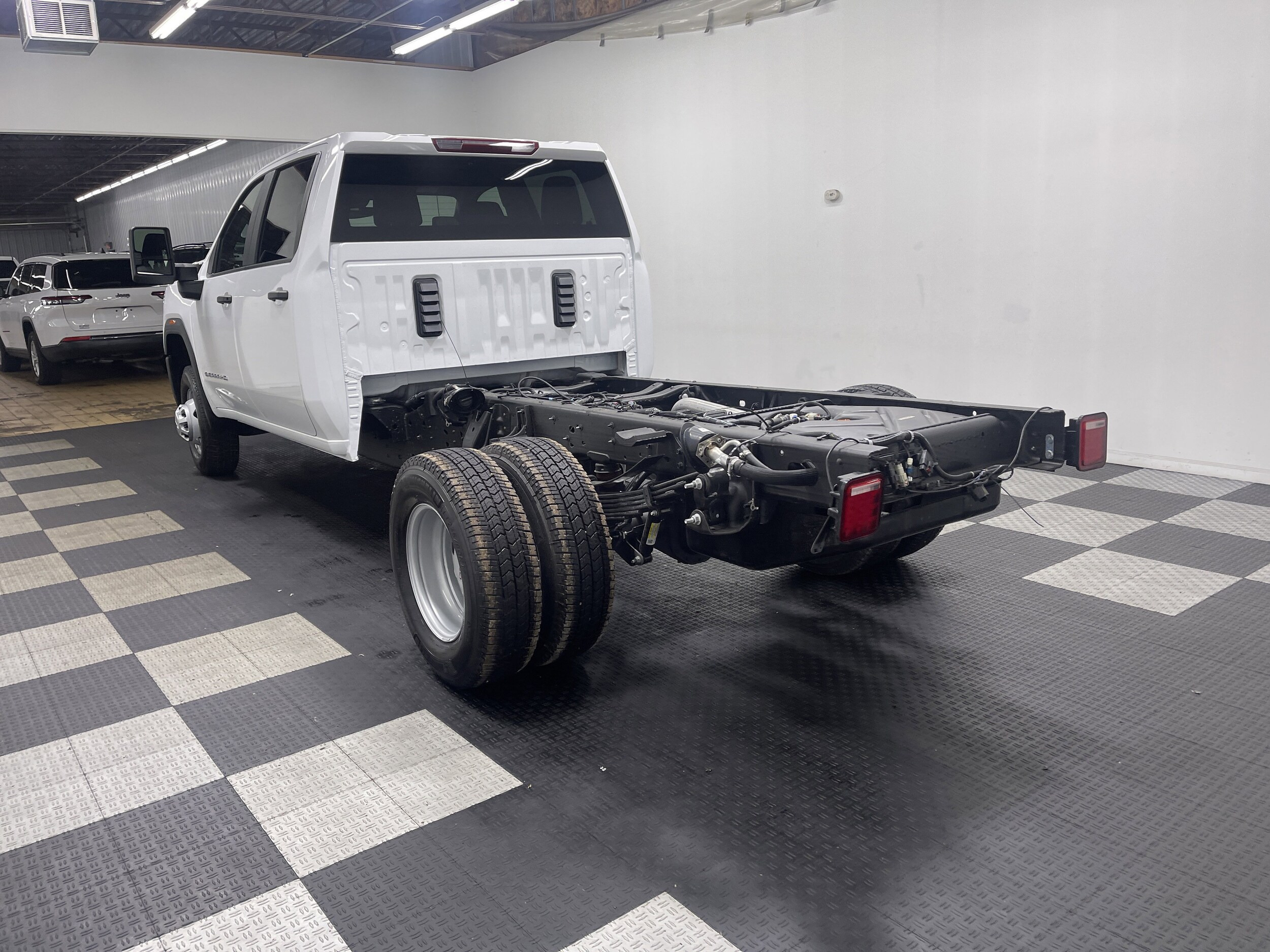 2026 Gmc Sierra 3500 HD Pro photo 2