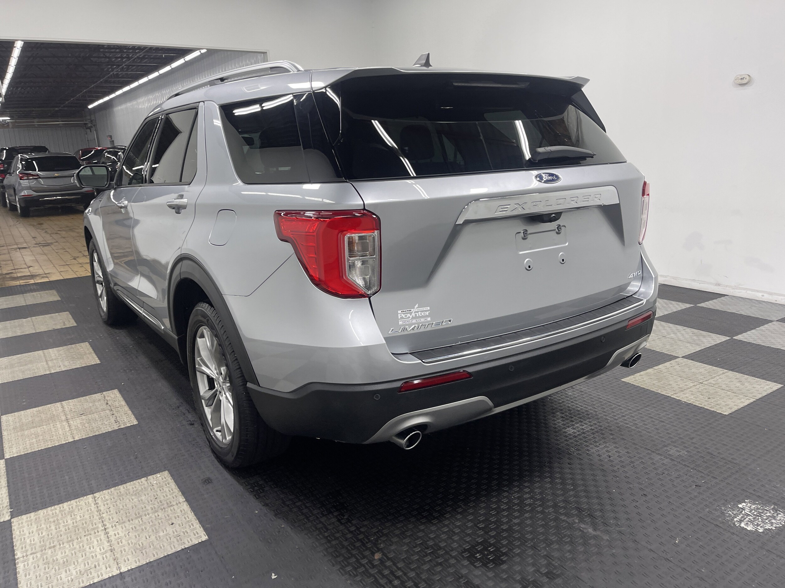 2022 Ford Explorer Limited photo 2