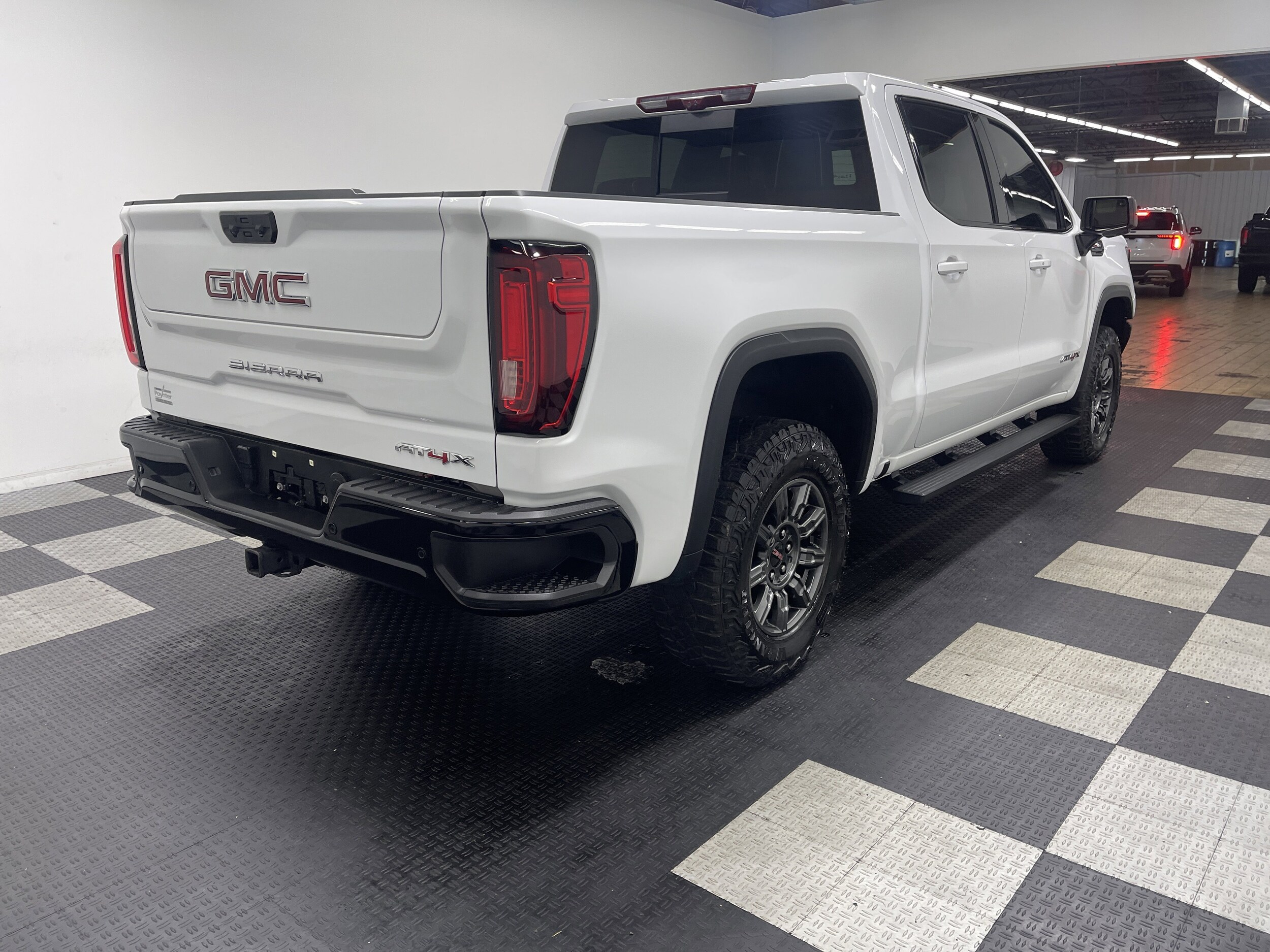 2024 Gmc Sierra 1500 AT4X photo 4