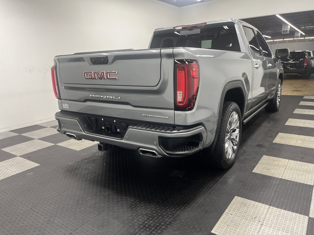 Used 2025 GMC