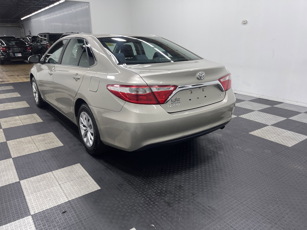 Used 2017 Toyota Camry XLE