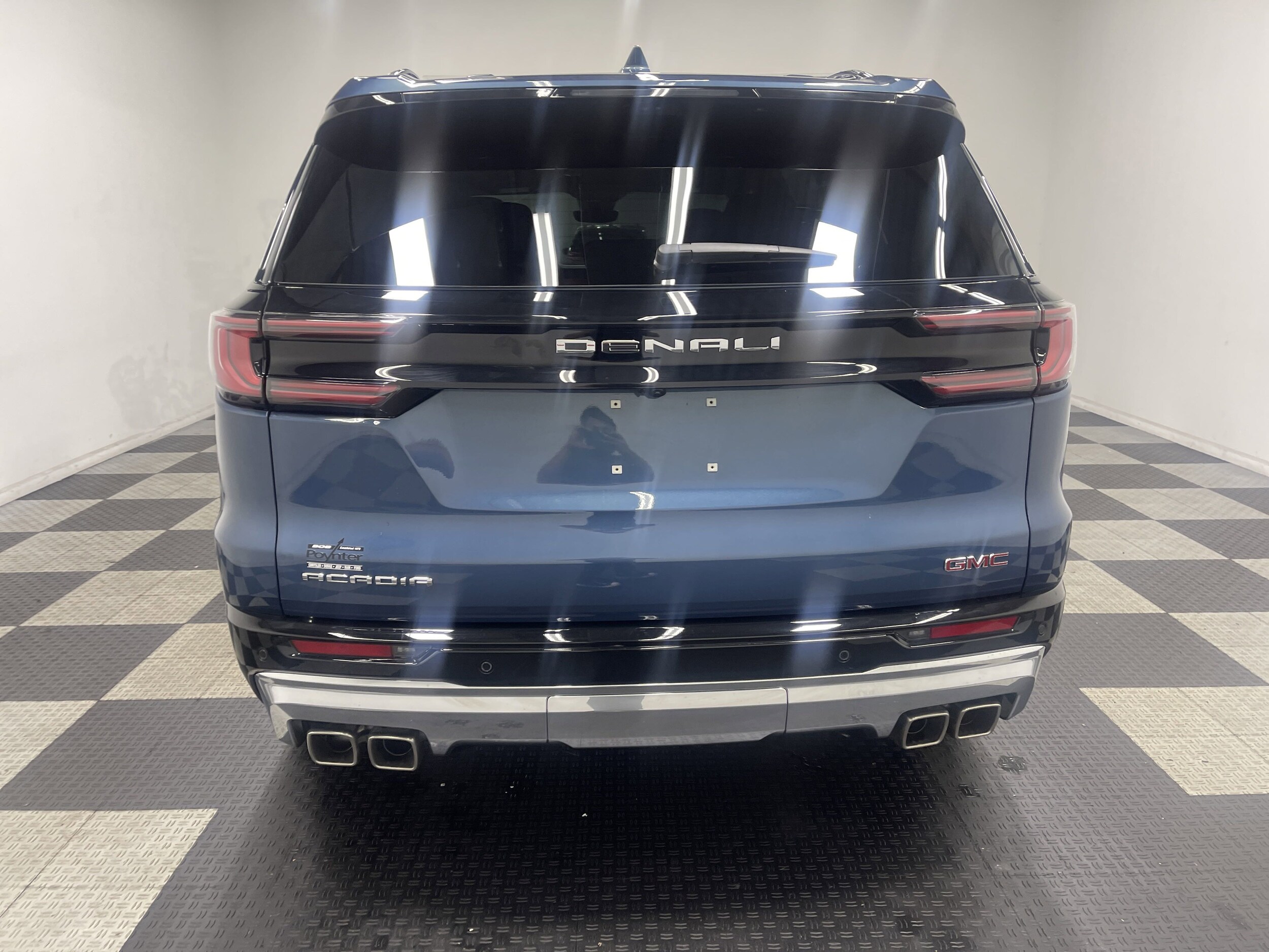 2025 Gmc Acadia Denali photo 3