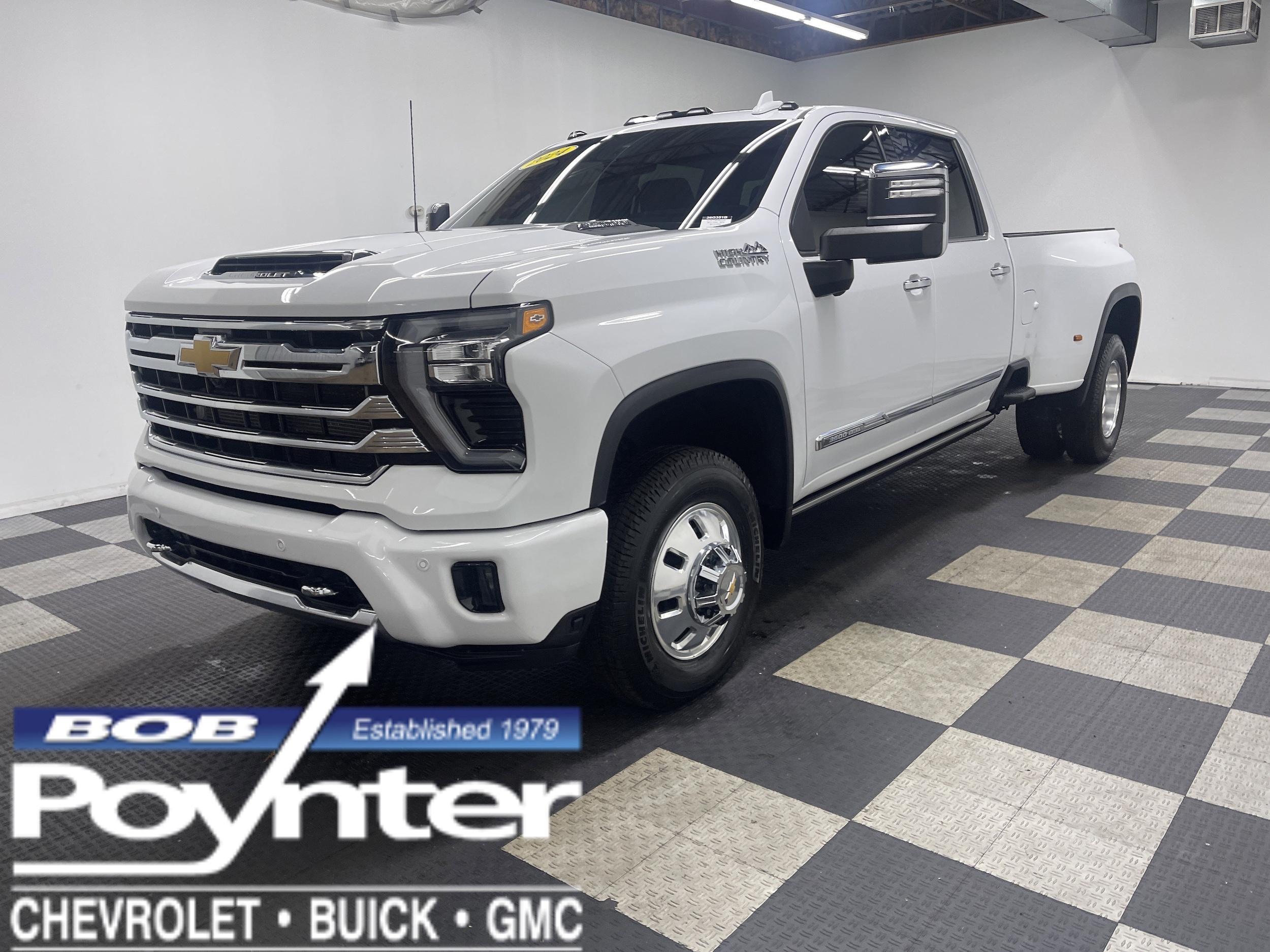 2024 Chevrolet Silverado 3500HD High Country's photo