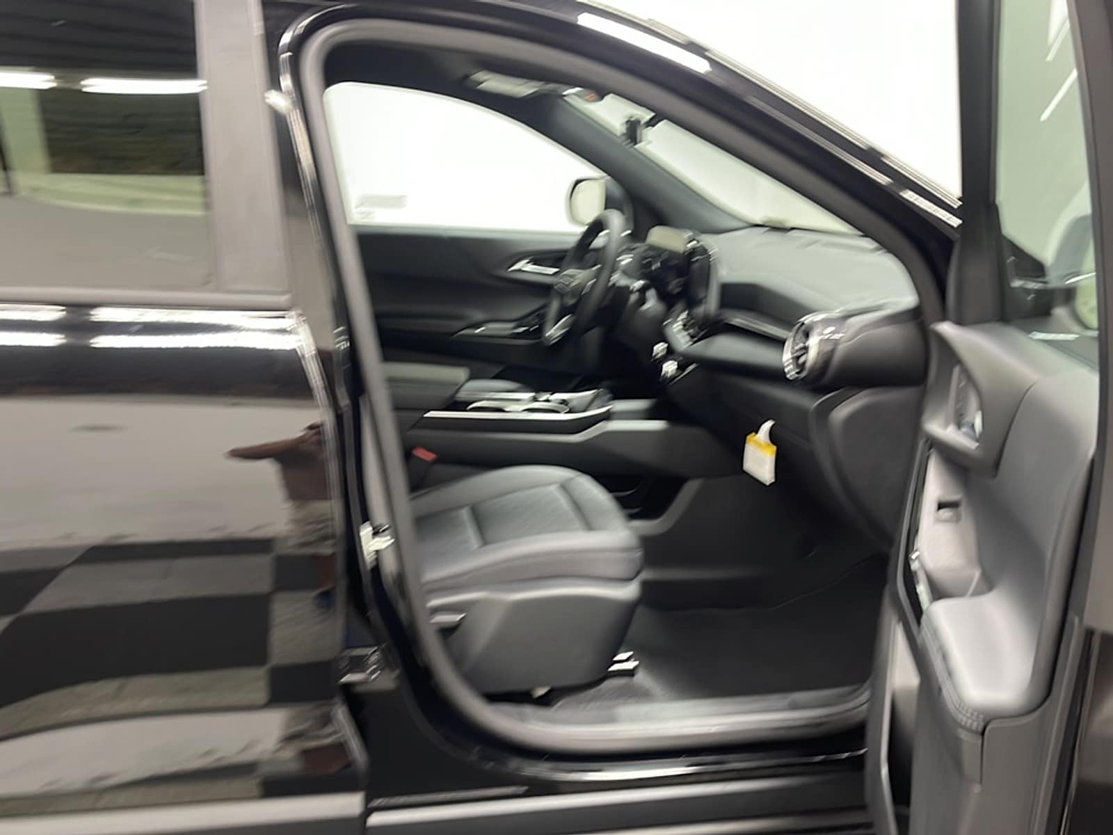 2027 Chevrolet Equinox LT - Photo 22