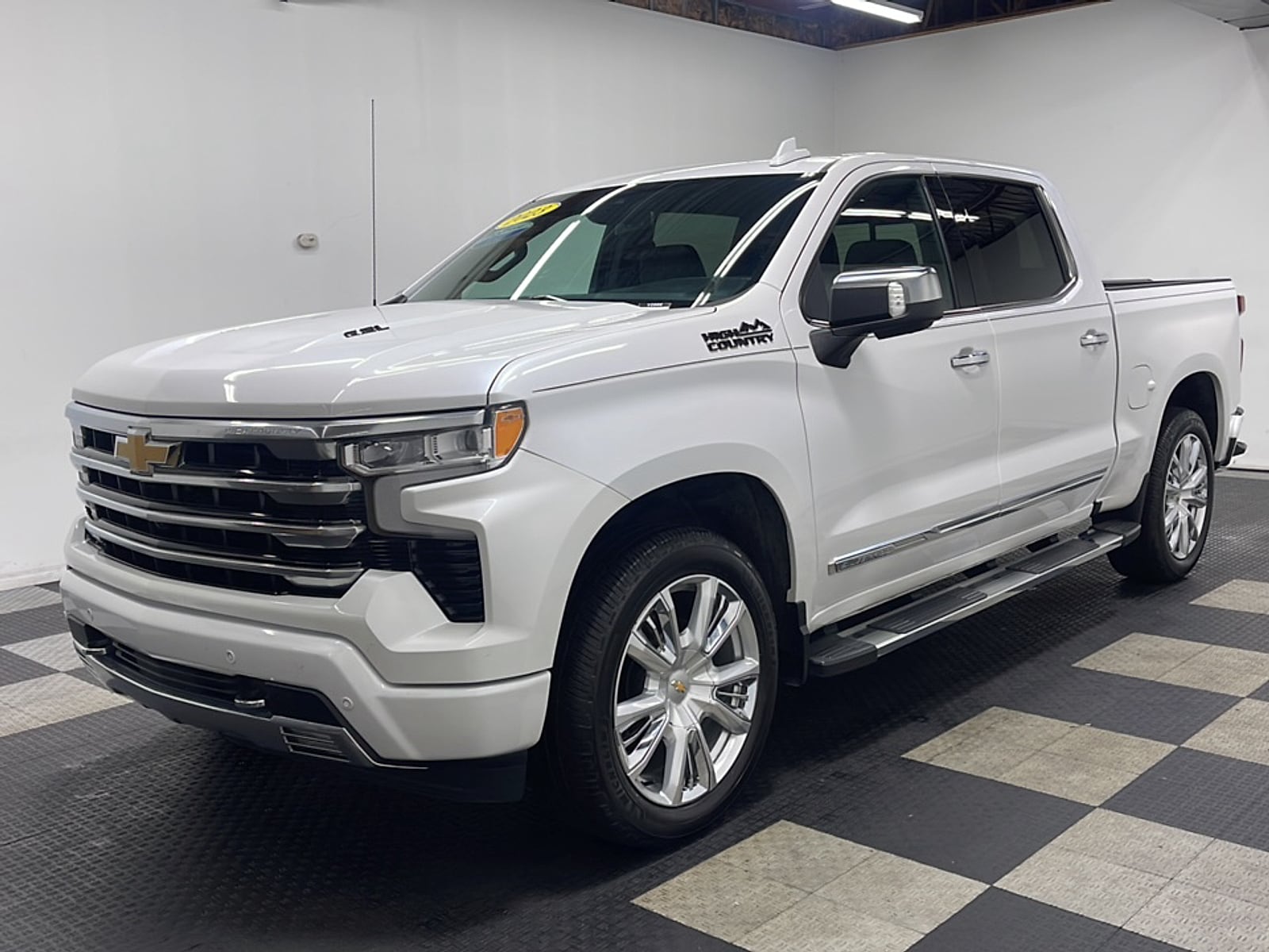 2023 Chevrolet Silverado 1500 Truck Crew Cab 